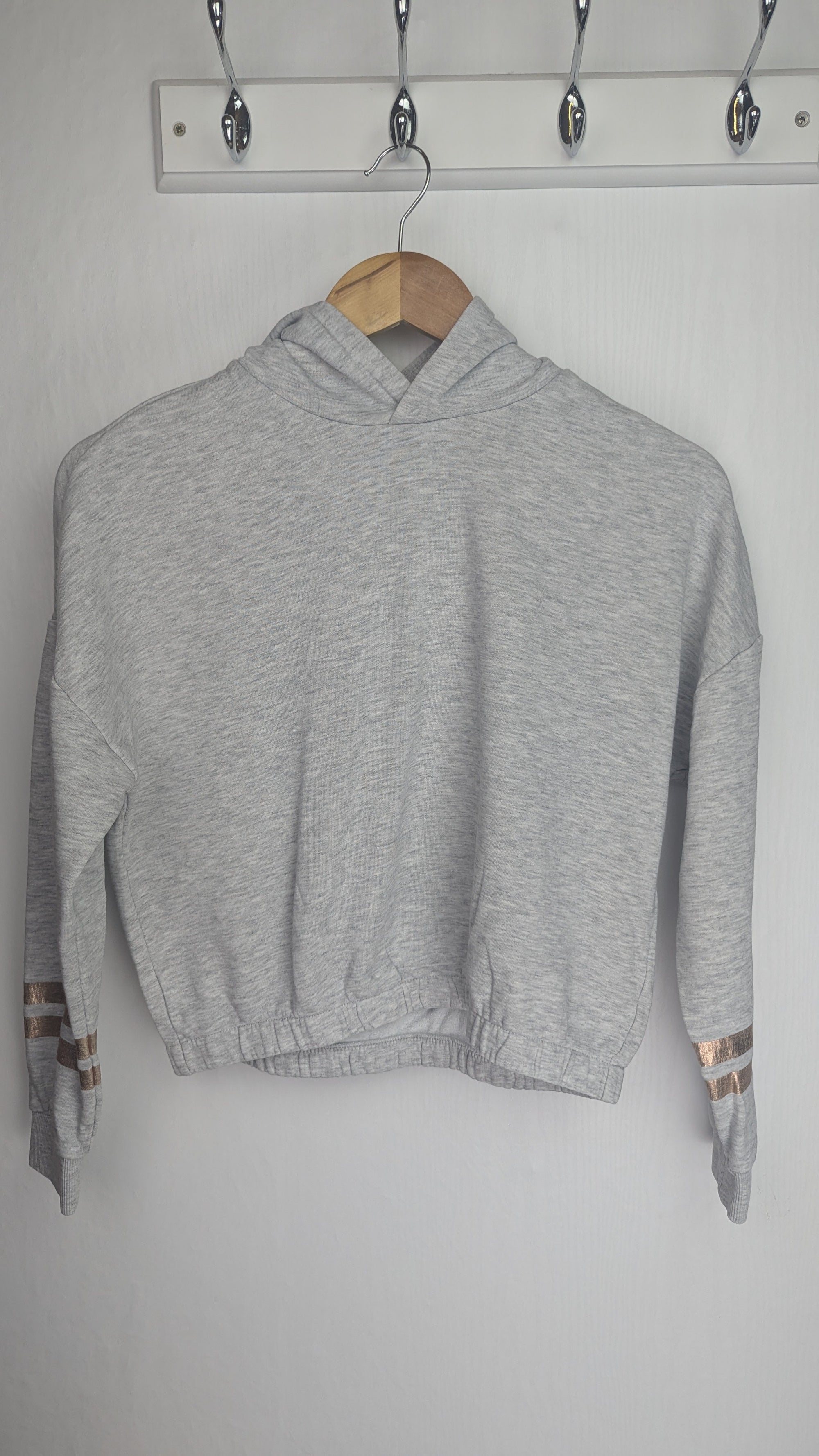 M&S Grey Crop Hoodie - Girls 12 - 13 Years - Little Ones Preloved. Second Hand Children's & Preloved Baby, Kids, Girls & Boys Clothes. UK online