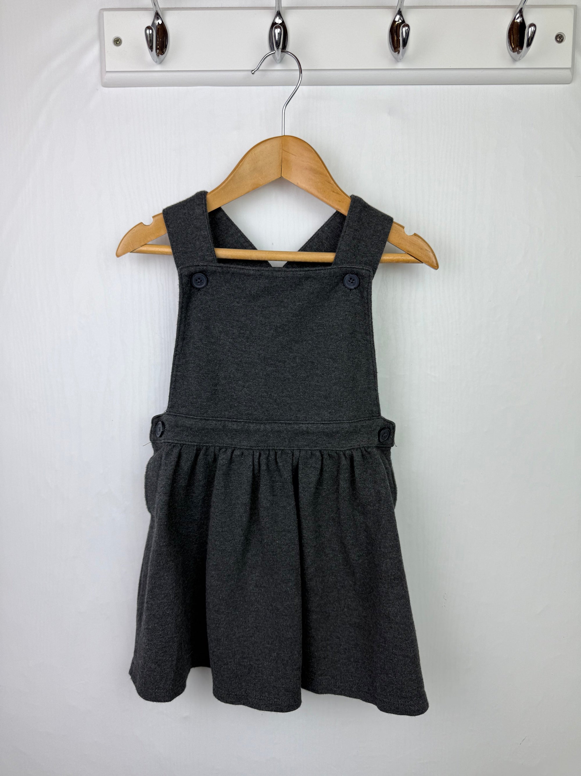 M&S Grey School Pinafore Dress - Girls 2 - 3 Years - Little Ones Preloved. Second Hand Children's & Preloved Baby, Kids, Girls & Boys Clothes. UK online