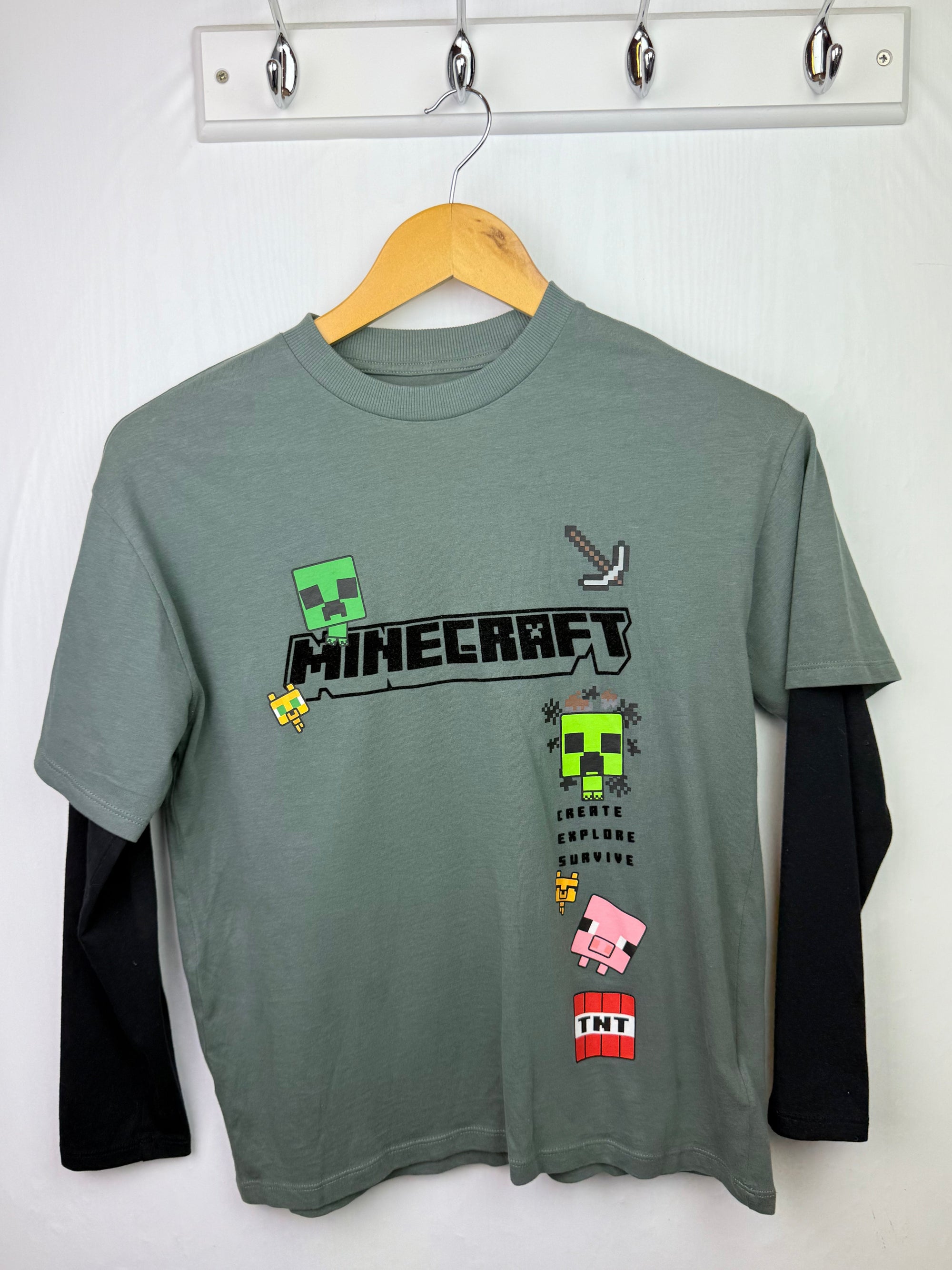 M&S Minecraft Long Sleeve Top - Boys 11 - 12 Years - Little Ones Preloved. Second Hand Children's & Preloved Baby, Kids, Girls & Boys Clothes. UK online