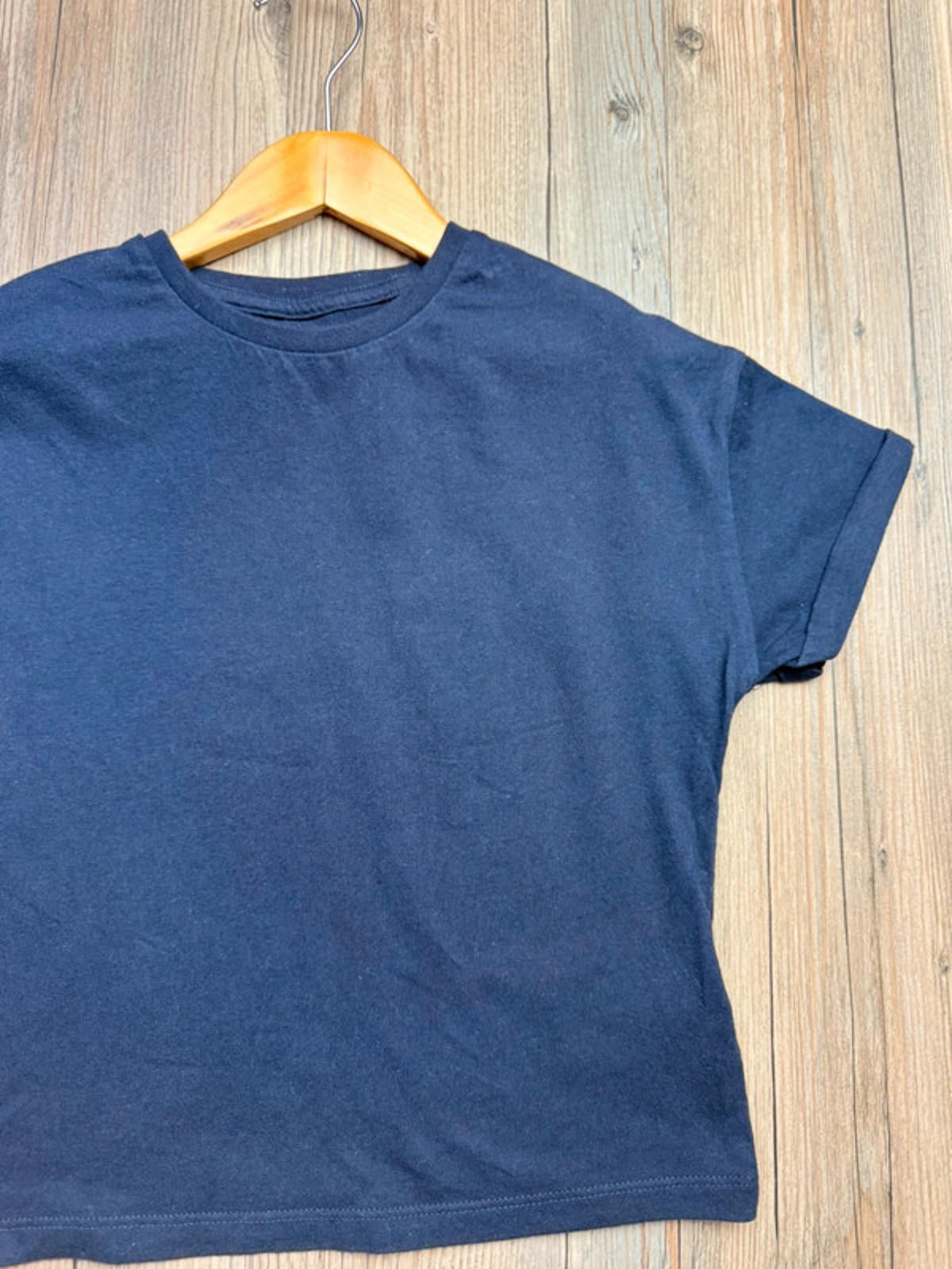 M&S Navy Short Sleeve Top - Girls 4 - 5 Years - Little Ones Preloved. Second Hand Children's & Preloved Baby, Kids, Girls & Boys Clothes. UK online