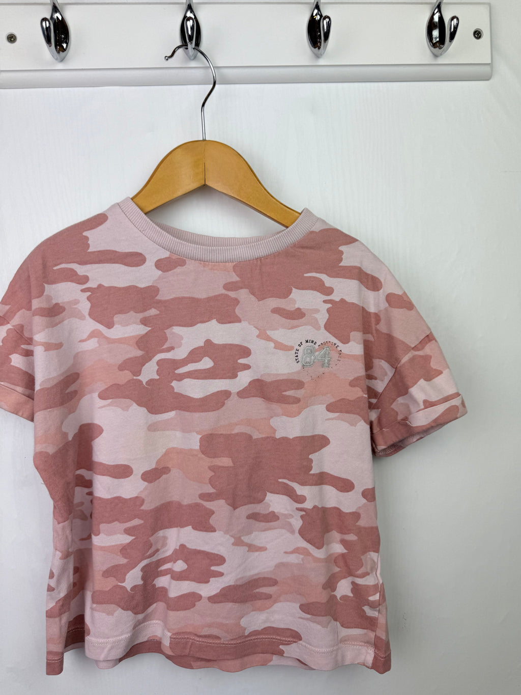 M&S Pink Camo Top - Girls 7 - 8 Years - Little Ones Preloved. Second Hand Children's & Preloved Baby, Kids, Girls & Boys Clothes. UK online
