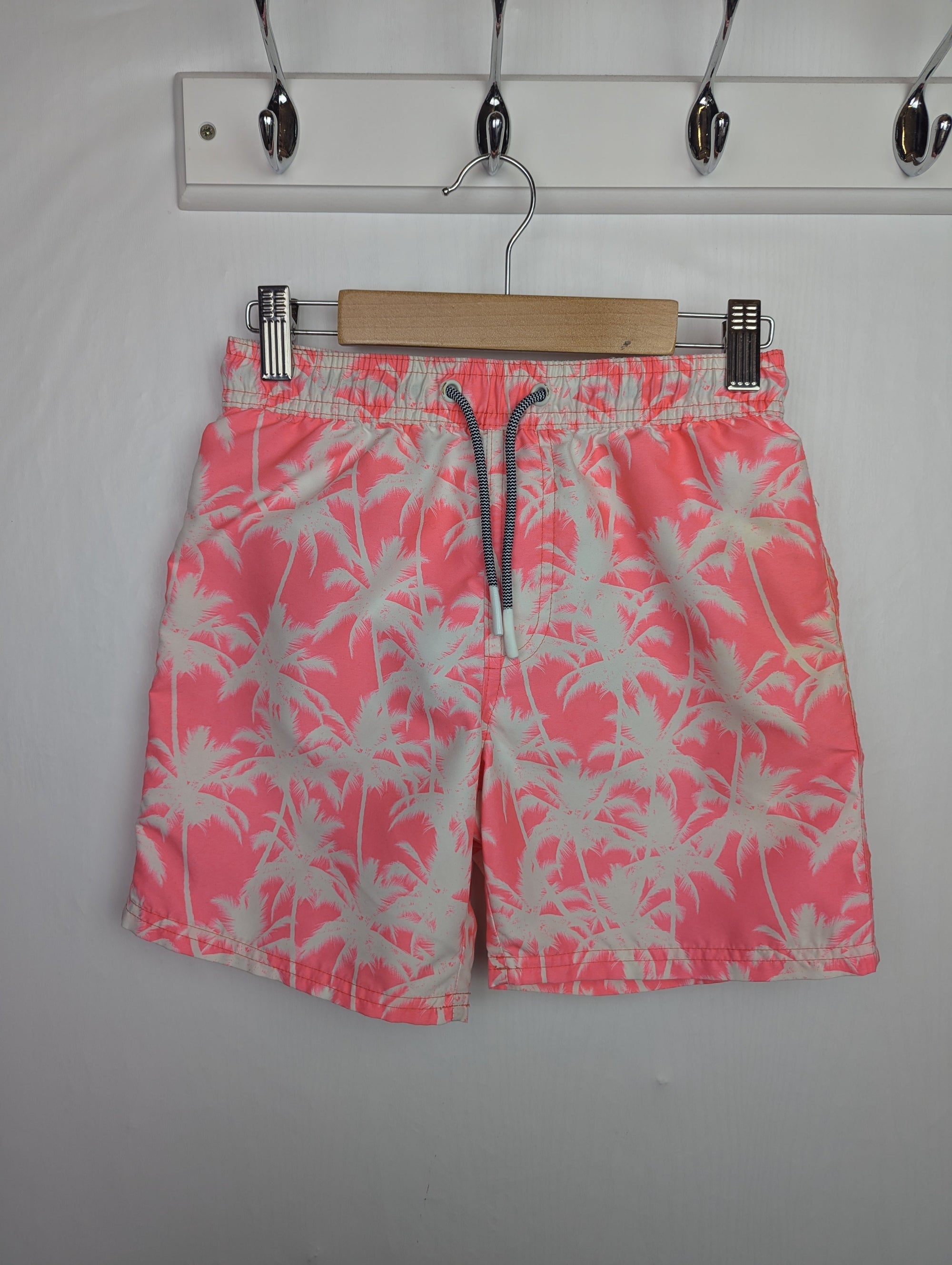 M&S Pink & White Swim Shorts - Boys 8 - 9 Years - Little Ones Preloved. Second Hand Children's & Preloved Baby, Kids, Girls & Boys Clothes. UK online