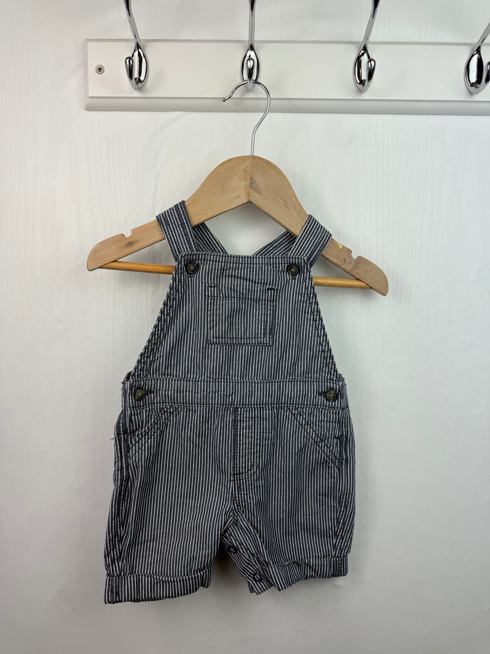 M&S Pinstriped Dungarees - Boys 3 - 6 Months - Little Ones Preloved. Second Hand Children's & Preloved Baby, Kids, Girls & Boys Clothes. UK online