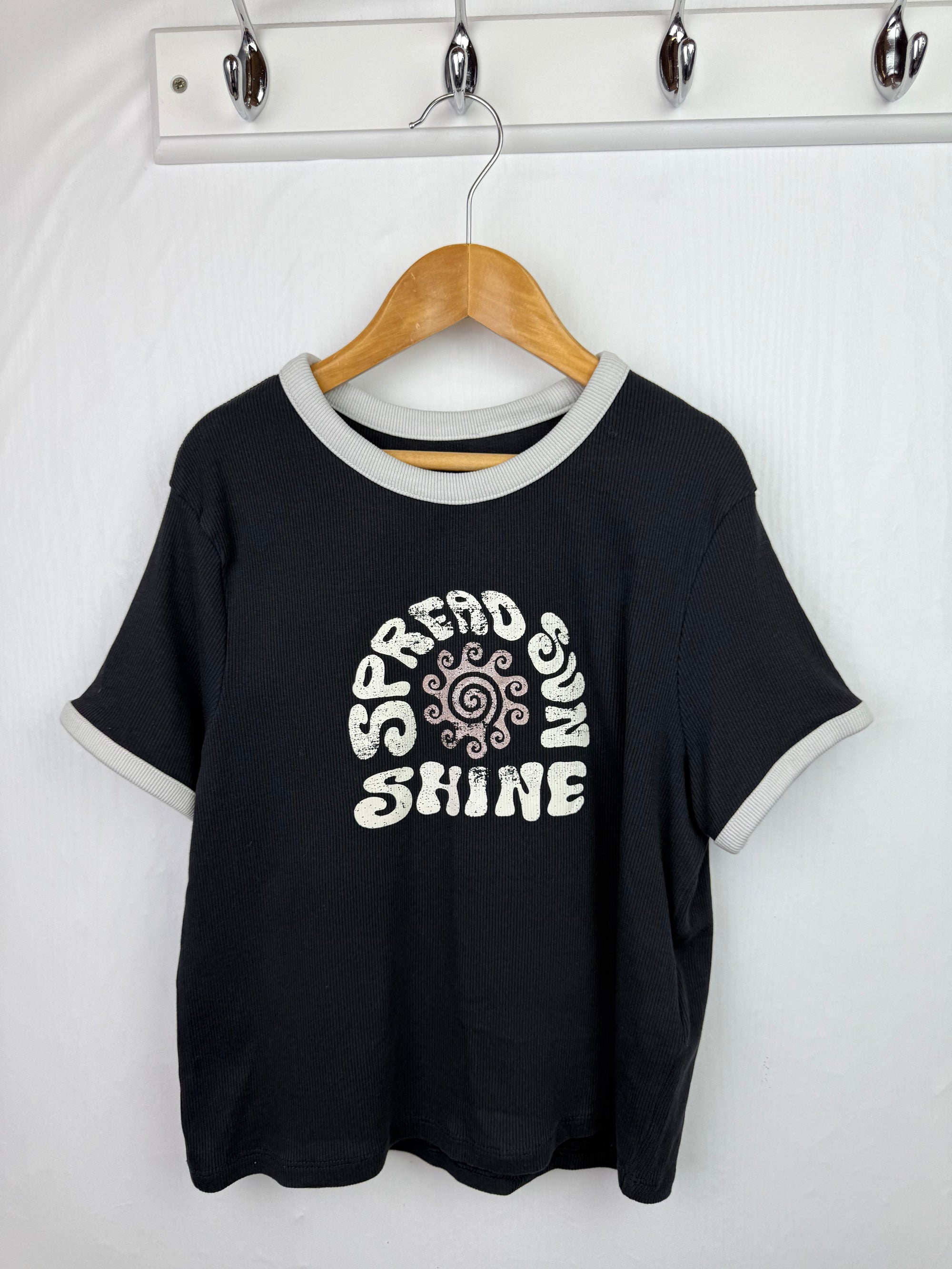 M&S Ribbed Short Sleeve Top - Girls 12 - 13 Years - Little Ones Preloved. Second Hand Children's & Preloved Baby, Kids, Girls & Boys Clothes. UK online