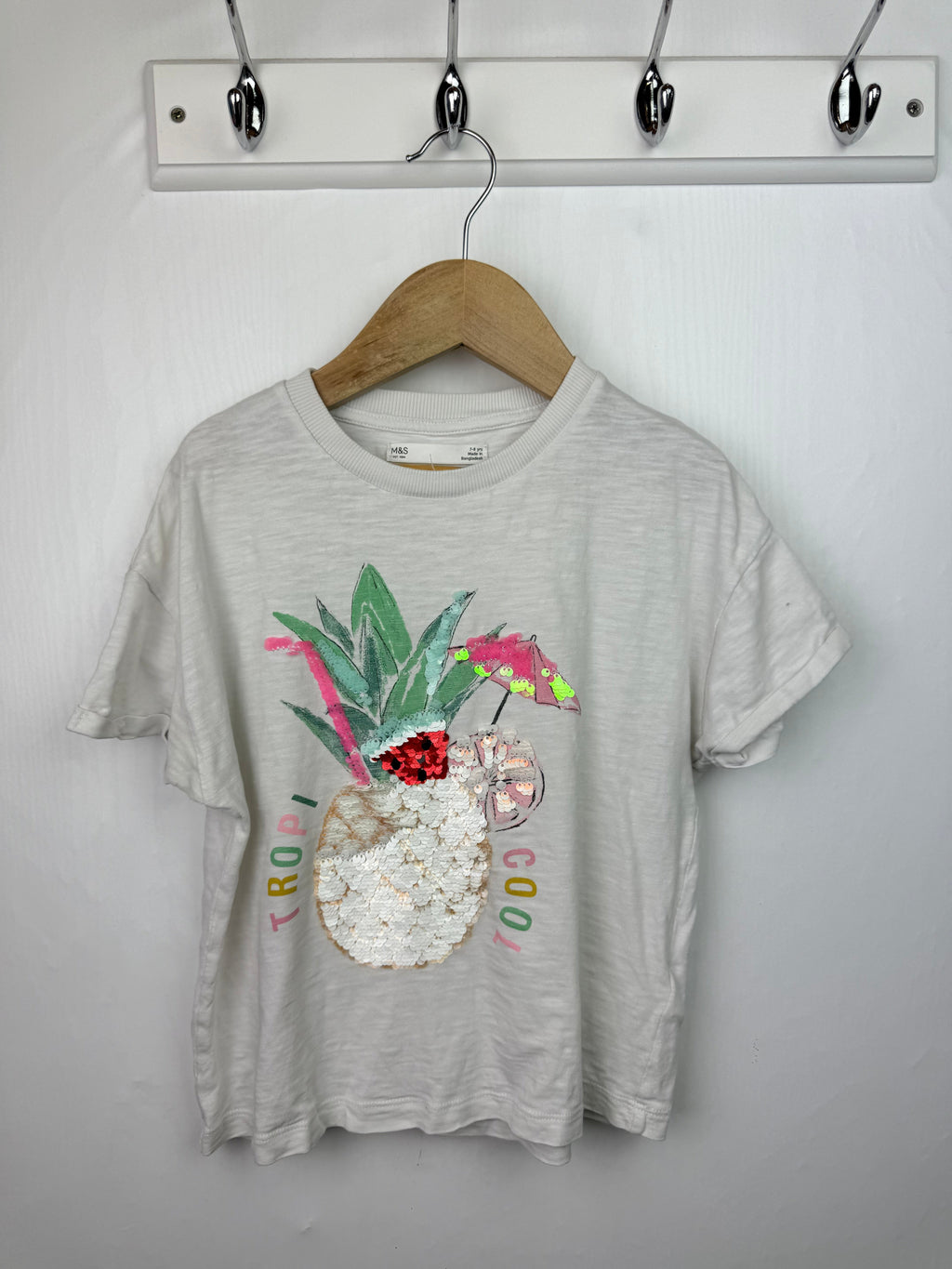 M&S Sequn Floral Short Sleeve Top - Girls 7 - 8 Years - Little Ones Preloved. Second Hand Children's & Preloved Baby, Kids, Girls & Boys Clothes. UK online