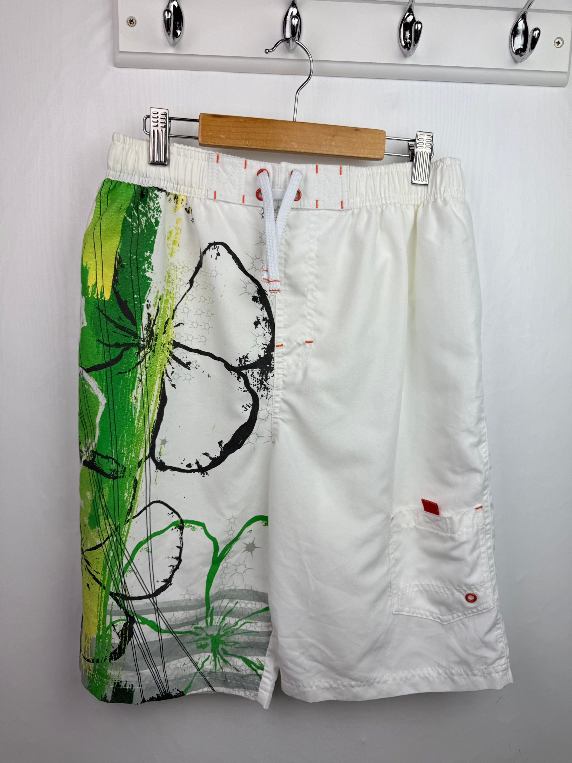 M&S White Patterned Swim Shorts - Boys 13 - 14 Years - Little Ones Preloved. Second Hand Children's & Preloved Baby, Kids, Girls & Boys Clothes. UK online