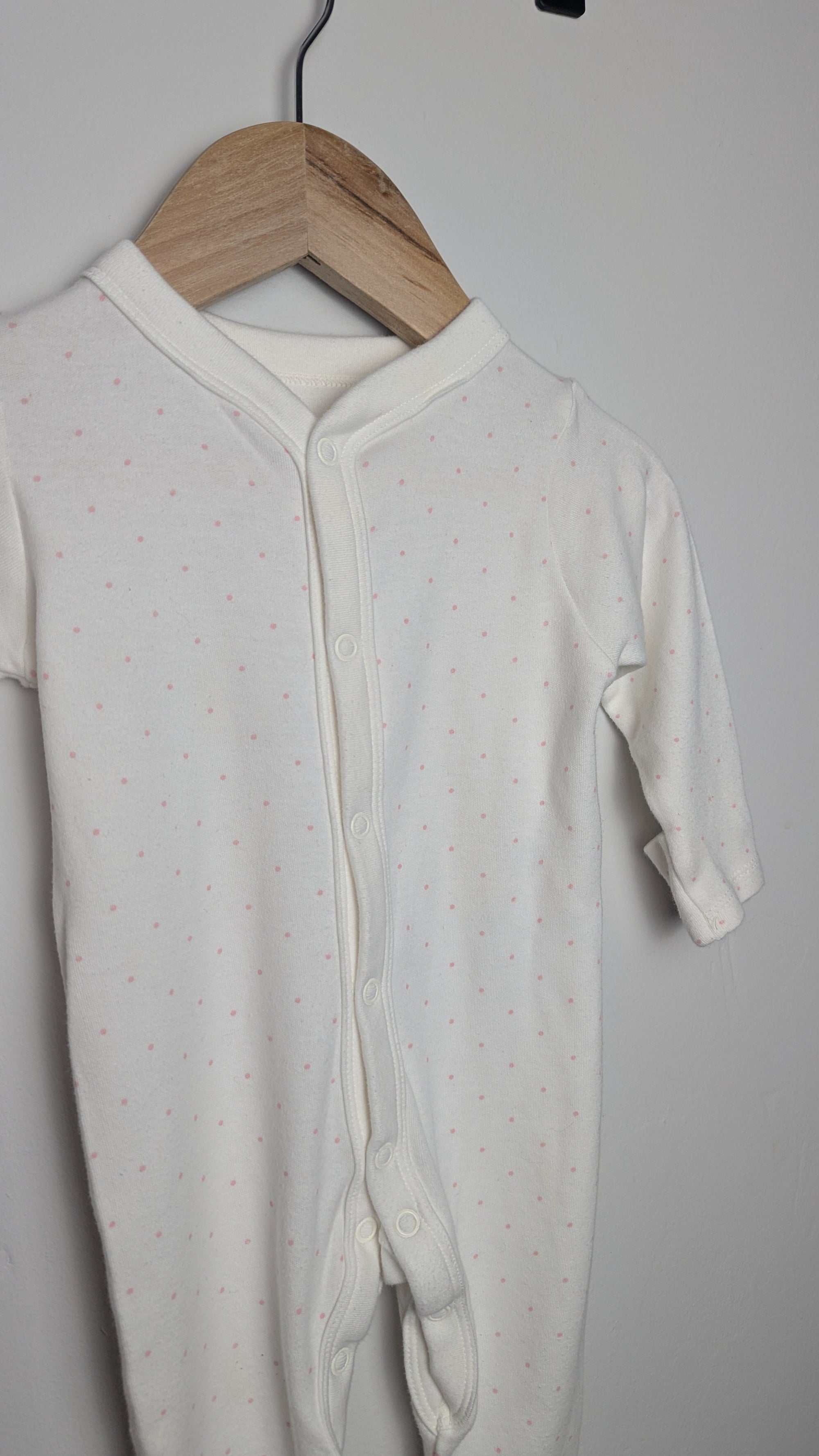 M&S White & Pink Spot Sleepsuit - Girls 3 - 6 Months - Little Ones Preloved. Second Hand Children's & Preloved Baby, Kids, Girls & Boys Clothes. UK online