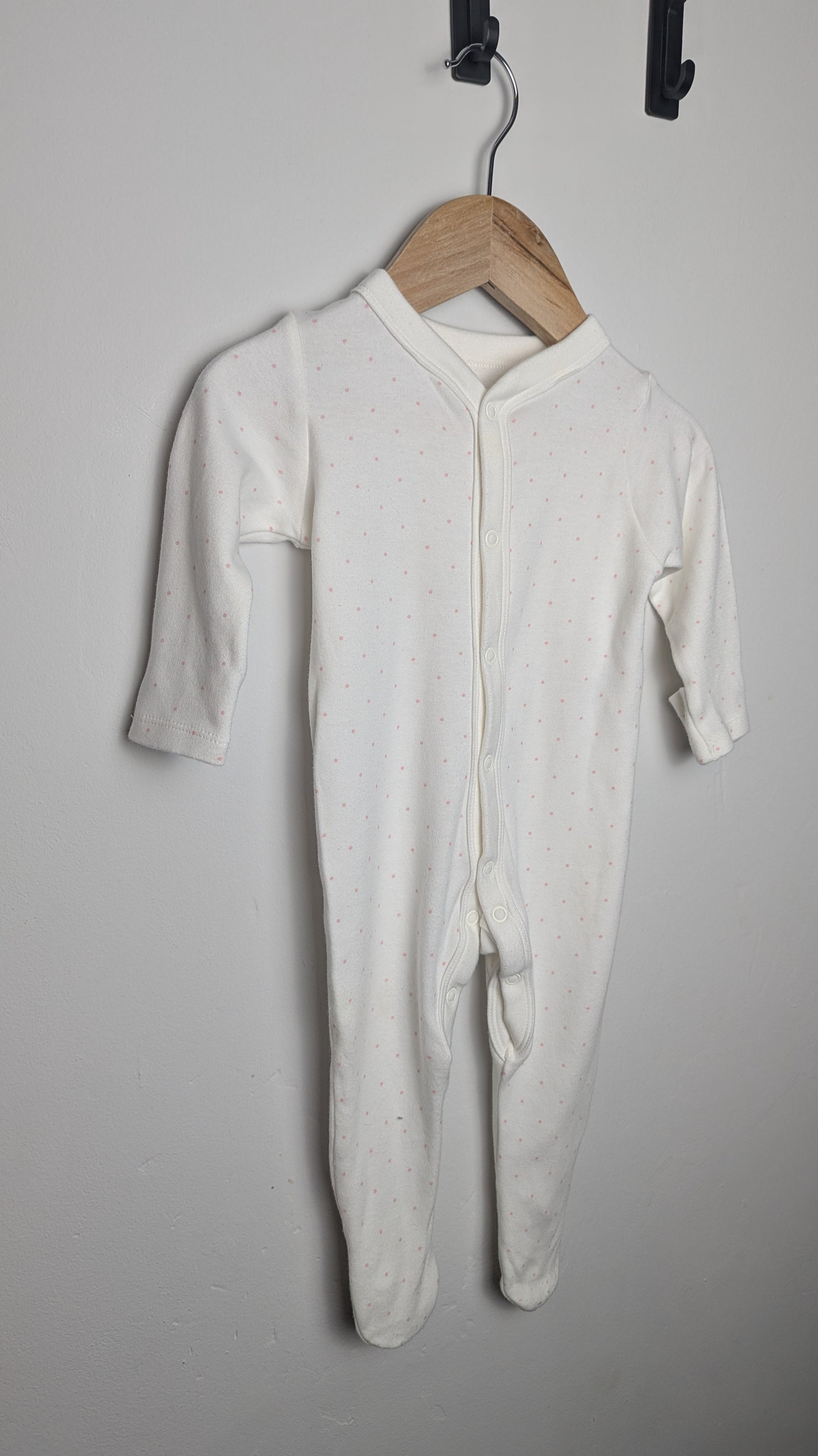 M&S White & Pink Spot Sleepsuit - Girls 3 - 6 Months - Little Ones Preloved. Second Hand Children's & Preloved Baby, Kids, Girls & Boys Clothes. UK online