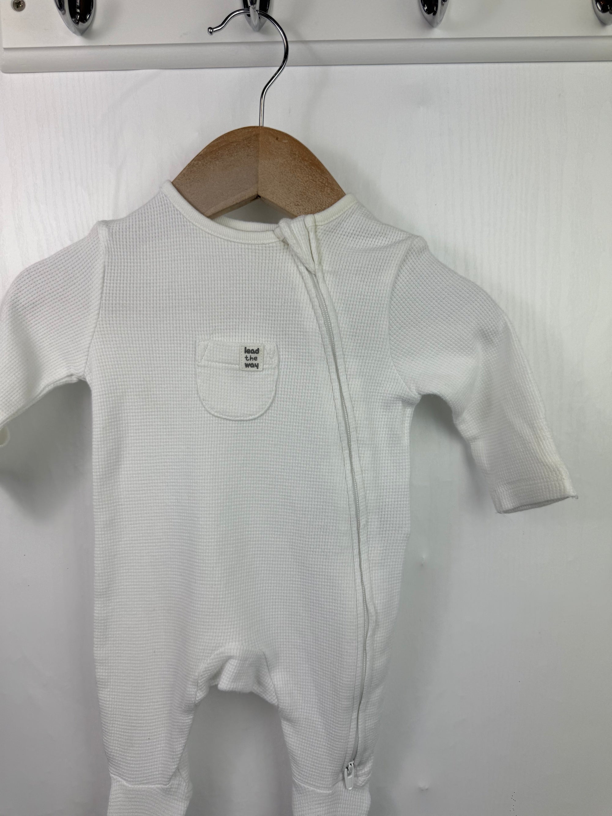 M&S White Waffle Zip Sleepsuit - Unisex 0 - 1 Month - Little Ones Preloved. Second Hand Children's & Preloved Baby, Kids, Girls & Boys Clothes. UK online