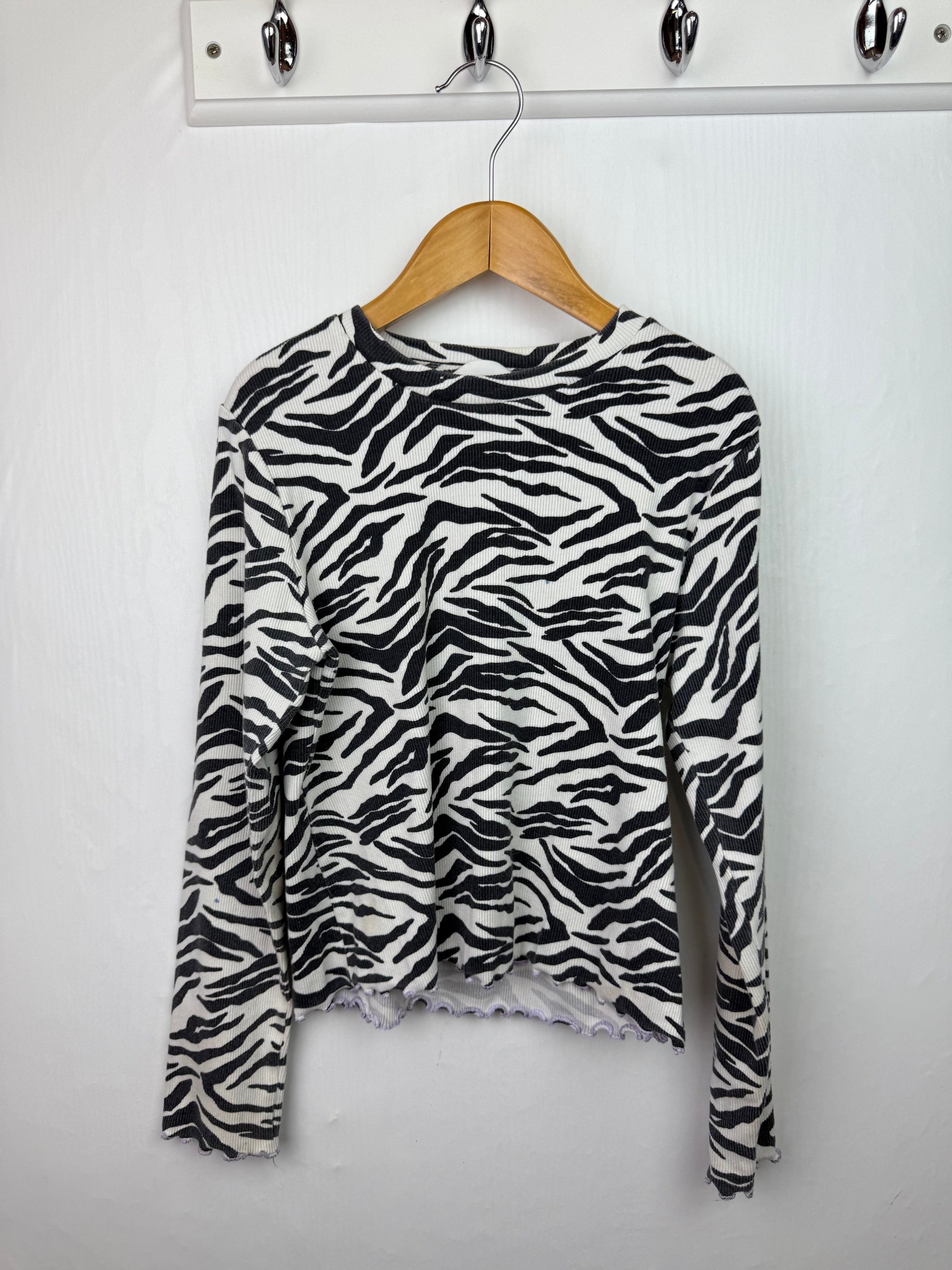 M&S Zebra Print Ribbed Top - Girls 9 - 10 Years - Little Ones Preloved. Second Hand Children's & Preloved Baby, Kids, Girls & Boys Clothes. UK online