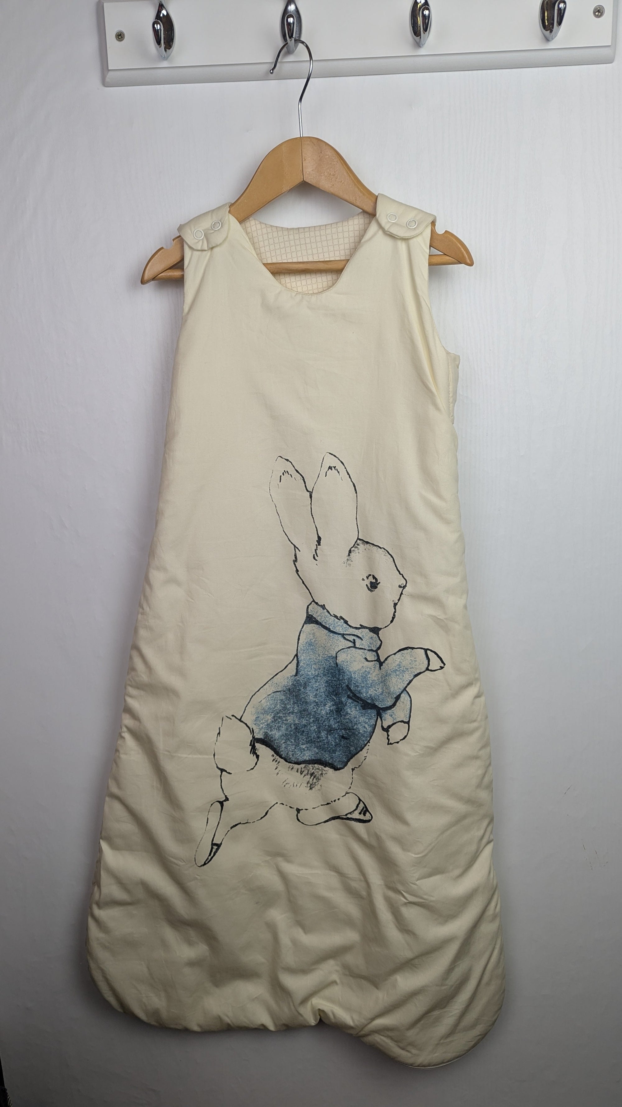 NEW Ex-M*S 2.1 Tog Peter Rabbit Sleeping Bag - Unisex 0-6 Months Little Ones Preloved. Preloved Kids & Children’s Gently Used Clothing. Second Hand Baby, Girls & Boys Clothes. UK Postage