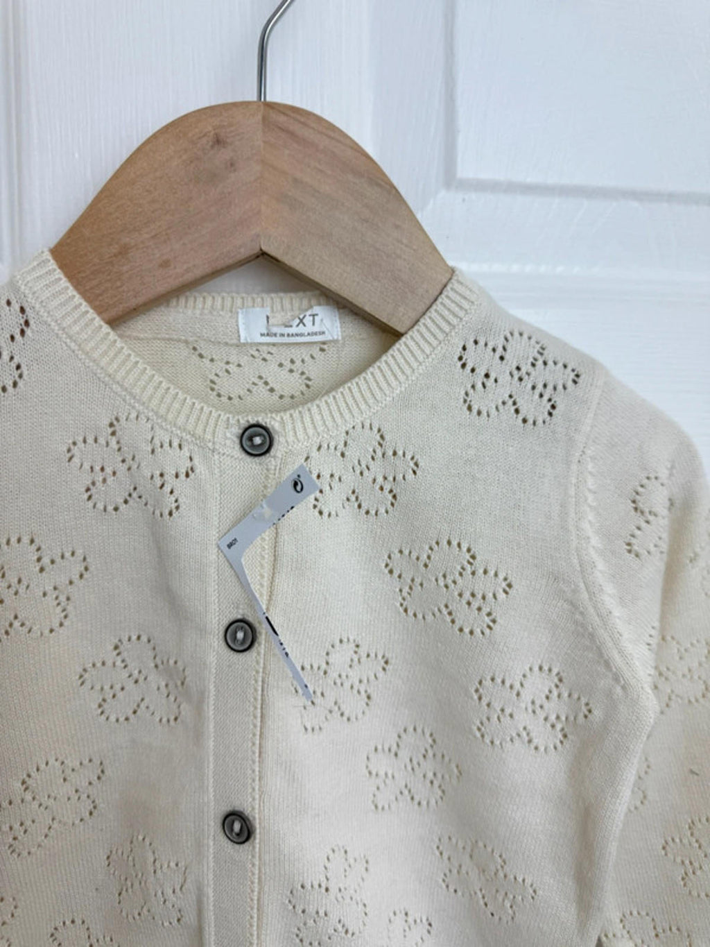 NEW ex - Next Floral Cream Cardigan - Girls 12 - 18 Months - Little Ones Preloved. Second Hand Children's & Preloved Baby, Kids, Girls & Boys Clothes. UK online