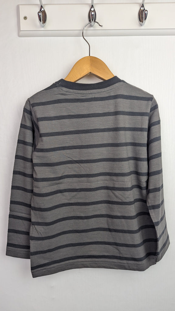 NEW Ex-N*xt Tiger Long Sleeve Top - Boys 9-12 Months Little Ones Preloved Used, Preloved, Preworn Baby, Girls & Boys Clothes. Kids & Children's second hand Clothing UK Online. Cheap affordable. Brands including Next, Joules, Nutmeg Morrisons, TU, F&F, H&M.