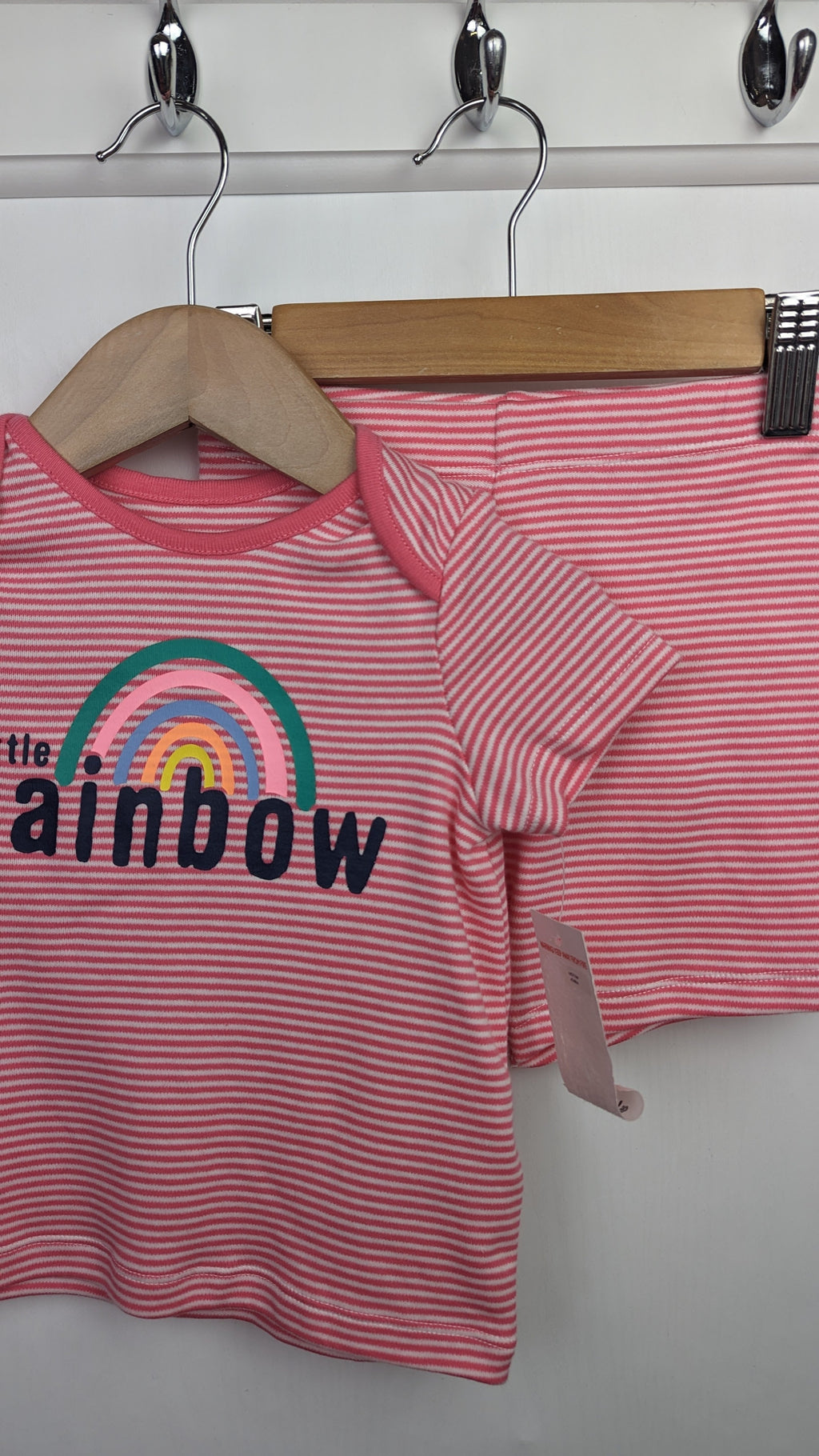 NEW F&F Rainbow Shorts & Top Set - Girls 9 - 12 Months - Little Ones Preloved. Second Hand Children's & Preloved Baby, Kids, Girls & Boys Clothes. UK online