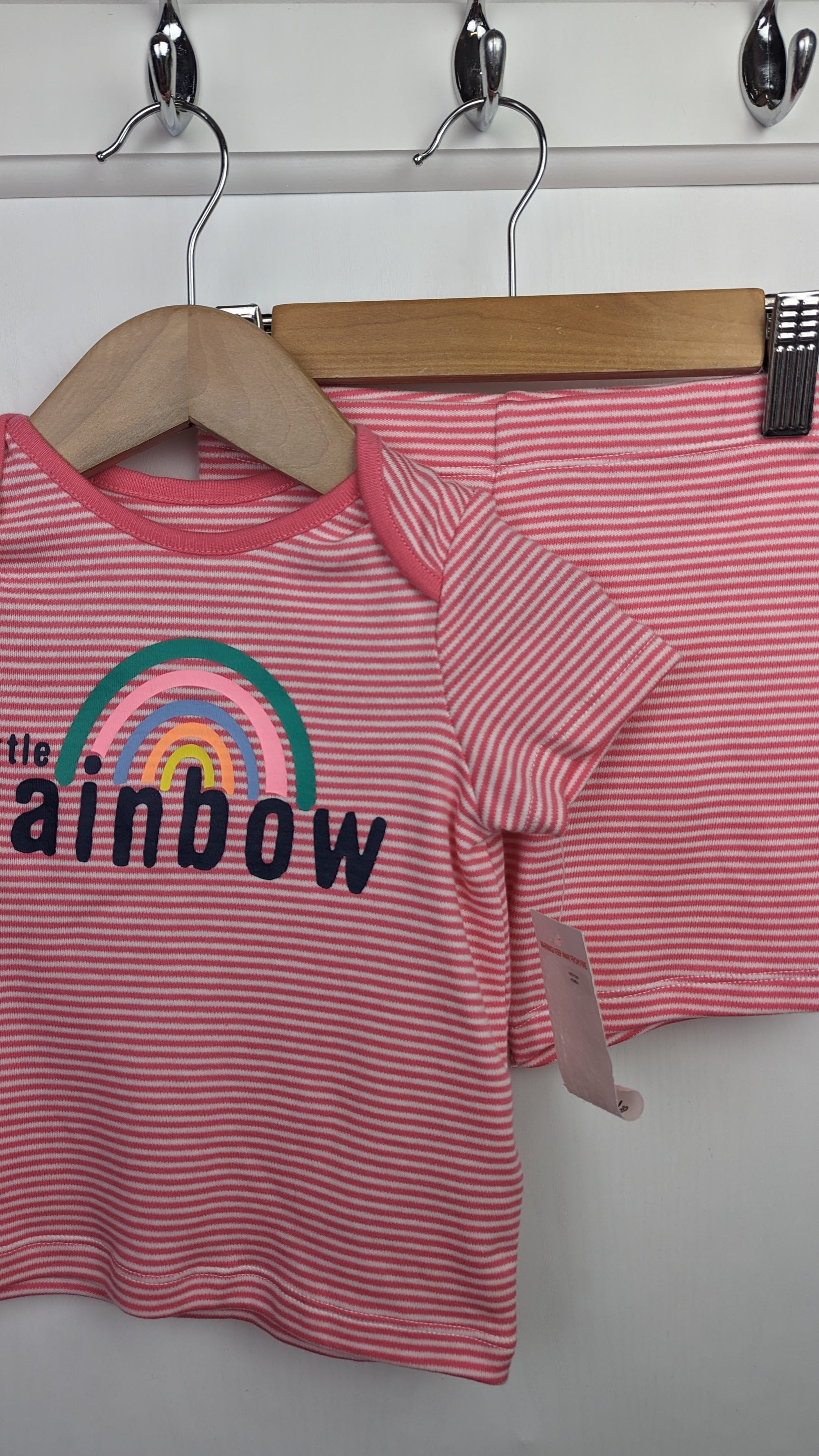 NEW F&F Rainbow Shorts & Top Set - Girls 9 - 12 Months - Little Ones Preloved. Second Hand Children's & Preloved Baby, Kids, Girls & Boys Clothes. UK online