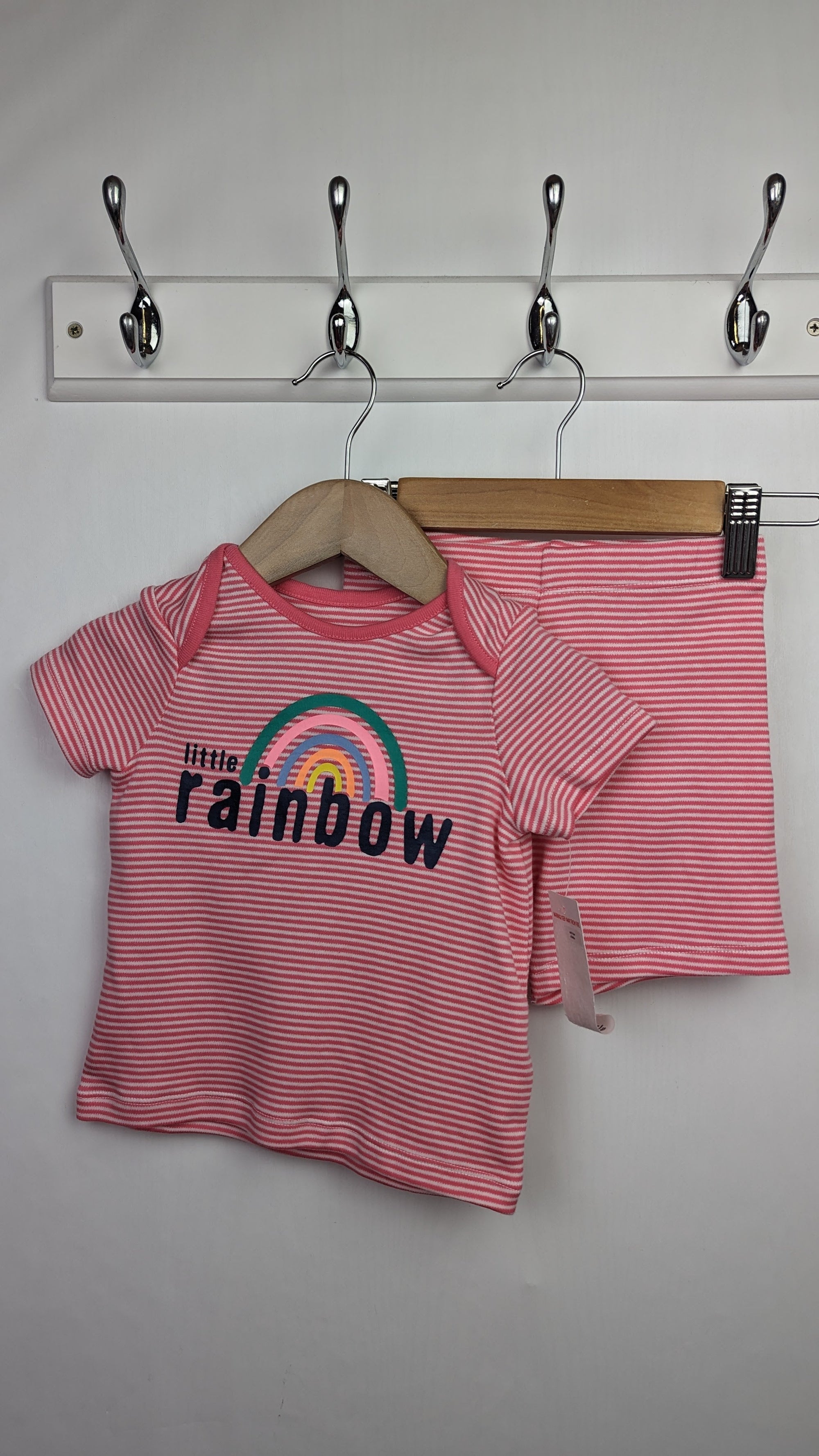 NEW F&F Rainbow Shorts & Top Set - Girls 9 - 12 Months - Little Ones Preloved. Second Hand Children's & Preloved Baby, Kids, Girls & Boys Clothes. UK online