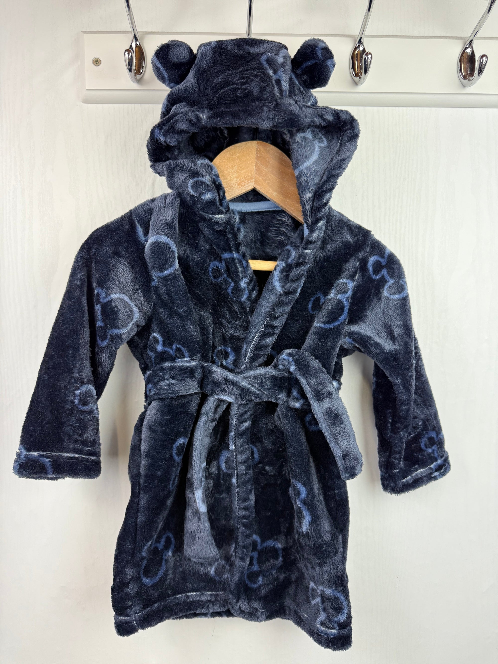 NEW George Disney Dressing Gown - Boys 9 - 12 Months - Little Ones Preloved. Second Hand Children's & Preloved Baby, Kids, Girls & Boys Clothes. UK online