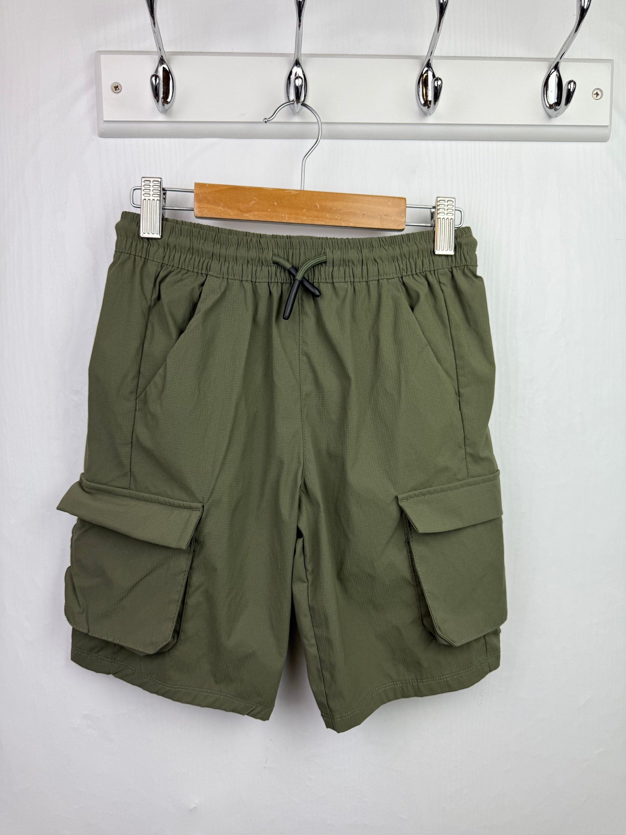 NEW George Green Cargo Shorts - Boys 8 - 9 Years - Little Ones Preloved. Second Hand Children's & Preloved Baby, Kids, Girls & Boys Clothes. UK online