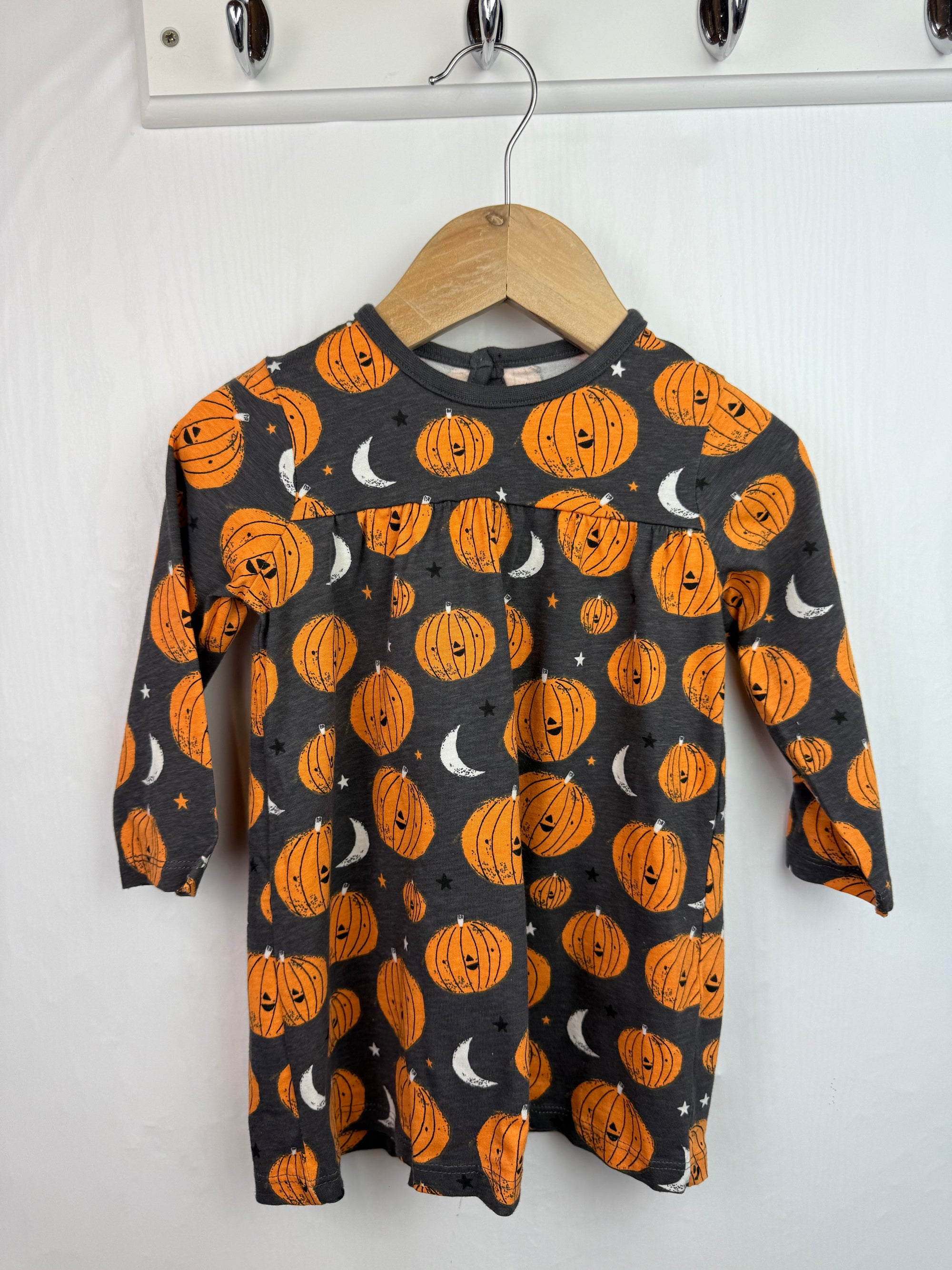 NEW George Pumpkin Dress - Girls 9 - 12 Months - Little Ones Preloved. Second Hand Children's & Preloved Baby, Kids, Girls & Boys Clothes. UK online
