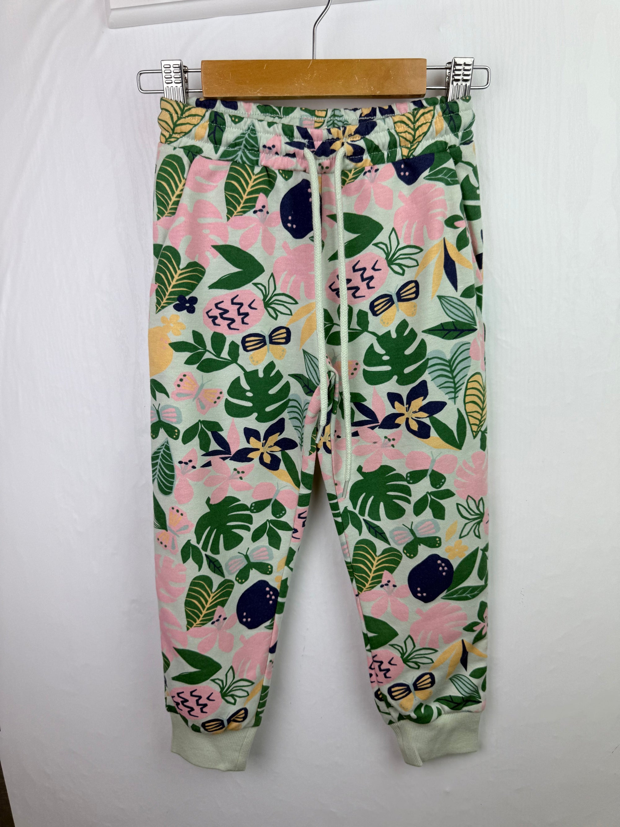 NEW Hotshots Floral Jogging Bottoms - Girls 2 - 3 Years - Little Ones Preloved. Second Hand Children's & Preloved Baby, Kids, Girls & Boys Clothes. UK online