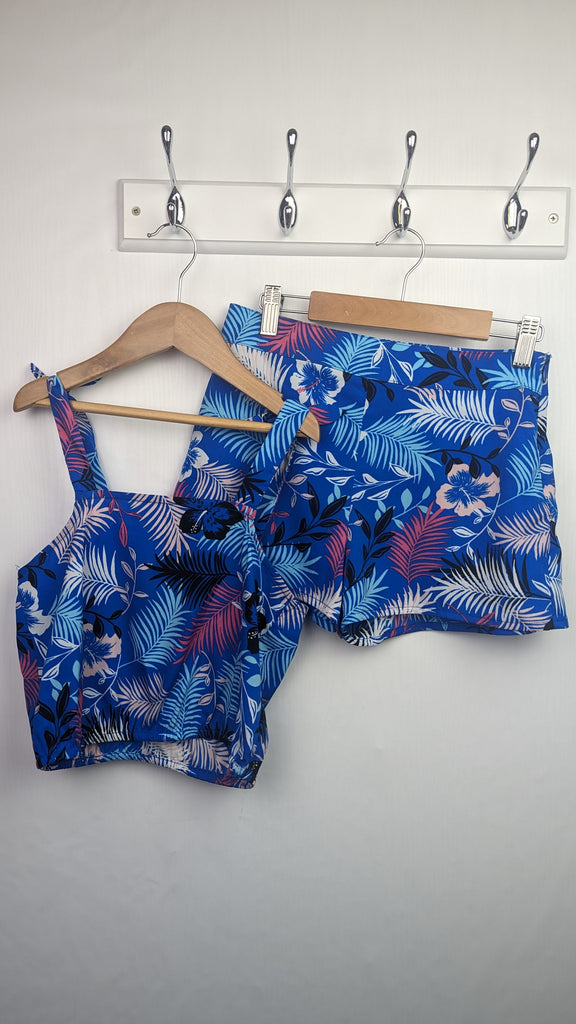 New Look Blue Floral Top & Shorts 10y New Look Used, Preloved, Preworn & Second Hand Baby, Kids & Children's Clothing UK Online. Cheap affordable. Brands including Next, Joules, Nutmeg Morrisons, TU, F&F, H&M.