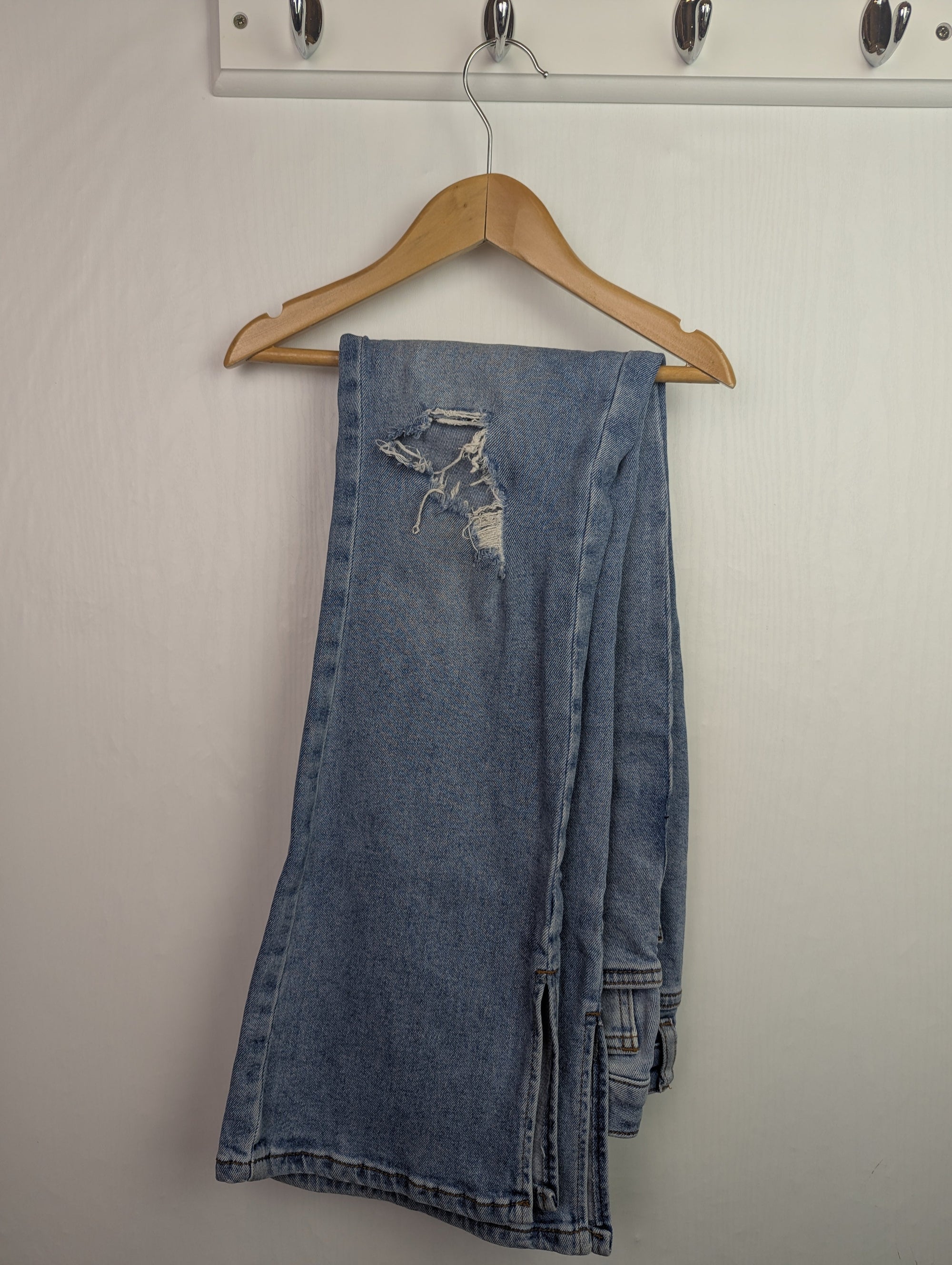 New - Look Flared Denim Jeans - Girls 13 Years - Little Ones Preloved. Second Hand Children's & Preloved Baby, Kids, Girls & Boys Clothes. UK online