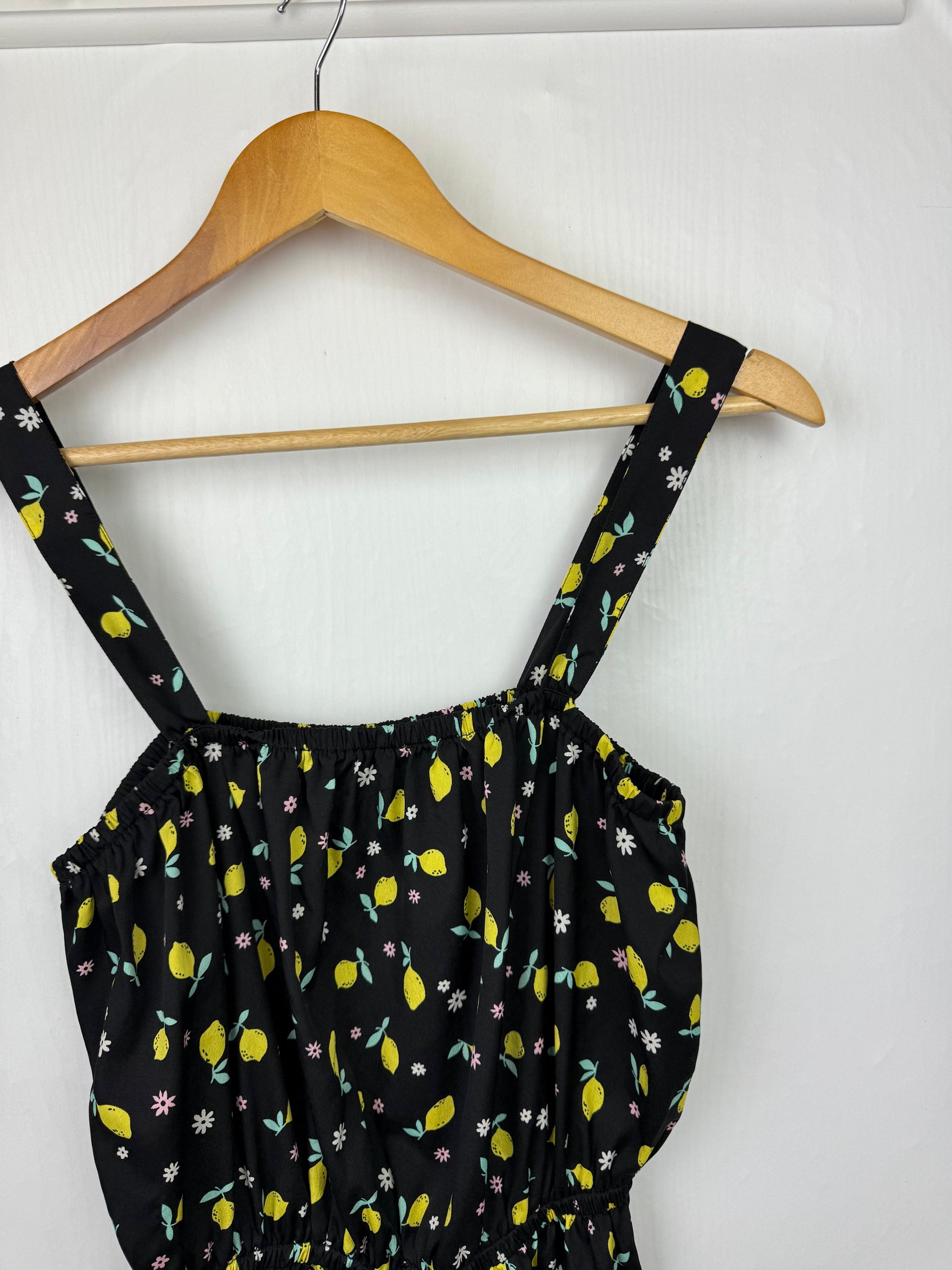 New Look Lemon Playsuit - Girls 14 - 15 Years - Little Ones Preloved. Second Hand Children's & Preloved Baby, Kids, Girls & Boys Clothes. UK online
