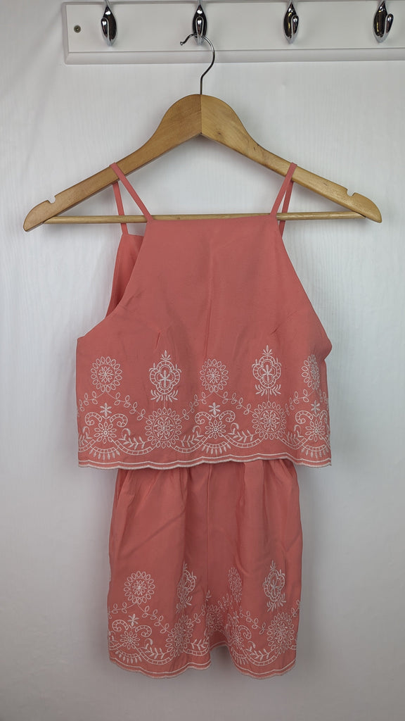 New Look Peach Playsuit - Girls 9 Years New Look Used, Preloved, Preworn Baby, Girls & Boys Clothes. Kids & Children's second hand Clothing UK Online. Cheap affordable. Brands including Next, Joules, Nutmeg Morrisons, TU, F&F, H&M.