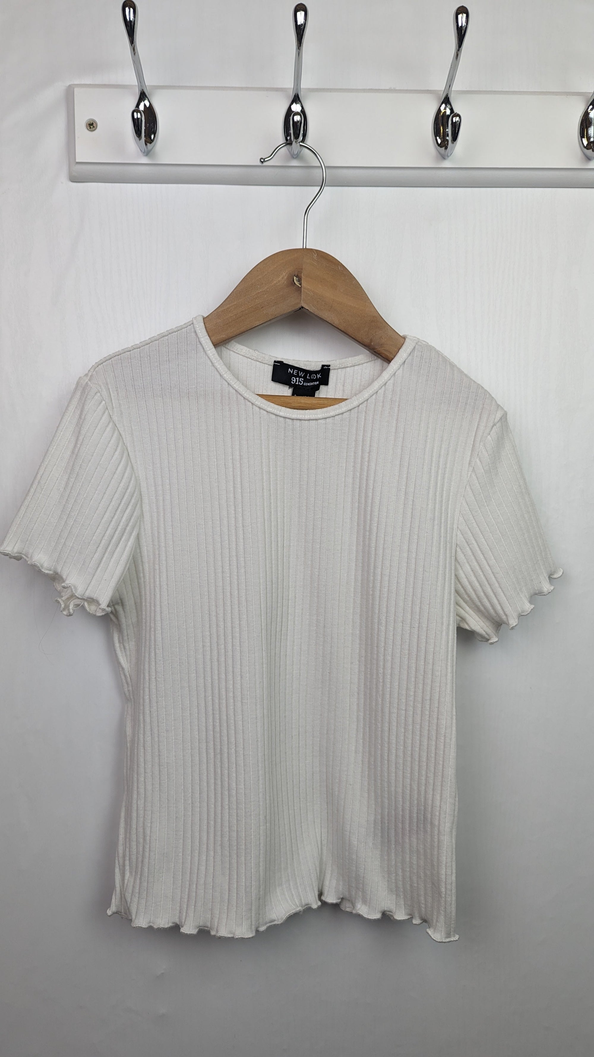 New Look White Ribbed Top - Girls 12 - 13 Years - Little Ones Preloved. Second Hand Children's & Preloved Baby, Kids, Girls & Boys Clothes. UK online