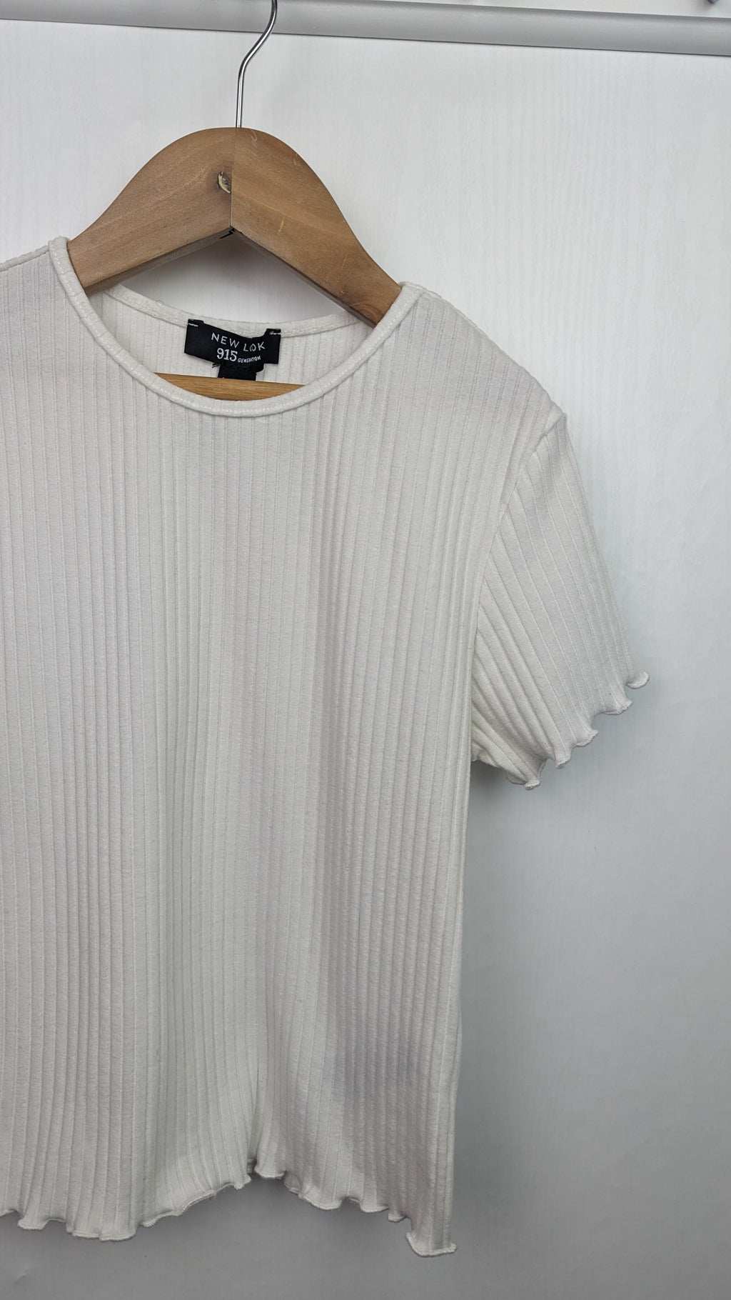 New Look White Ribbed Top - Girls 12 - 13 Years - Little Ones Preloved. Second Hand Children's & Preloved Baby, Kids, Girls & Boys Clothes. UK online