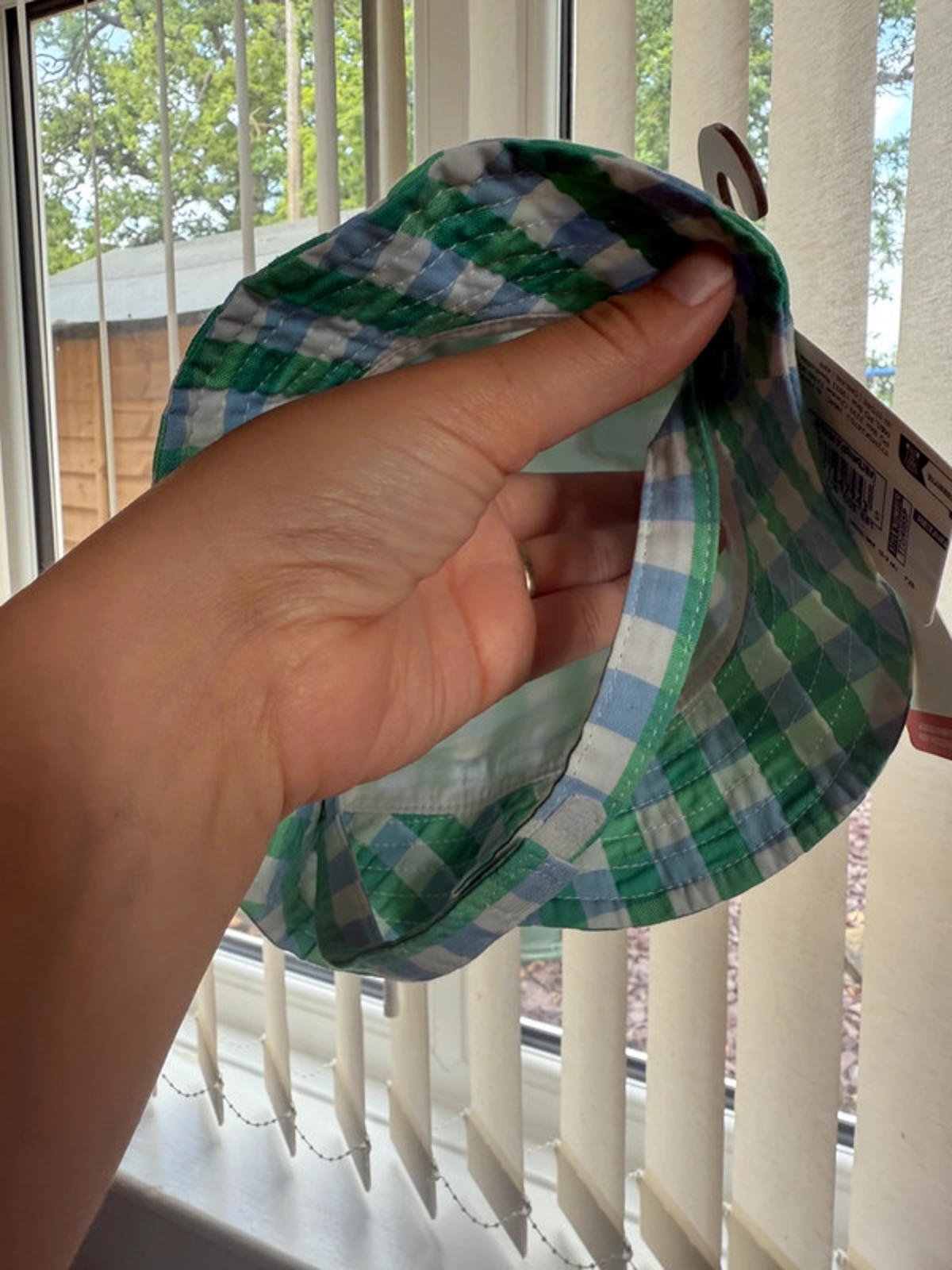 NEW M&S Green & Blue Check Summer Hat - Boys 0 - 3 Months - Little Ones Preloved. Second Hand Children's & Preloved Baby, Kids, Girls & Boys Clothes. UK online