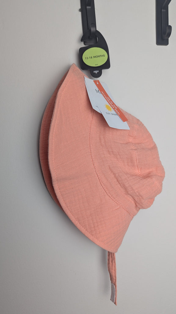 NEW M&S Peach Cotton Sun Hat - Girls 12-18 Months Little Ones Preloved Used, Preloved, Preworn Baby, Girls & Boys Clothes. Kids & Children's second hand Clothing UK Online. Cheap affordable. Brands including Next, Joules, Nutmeg Morrisons, TU, F&F, H&M.