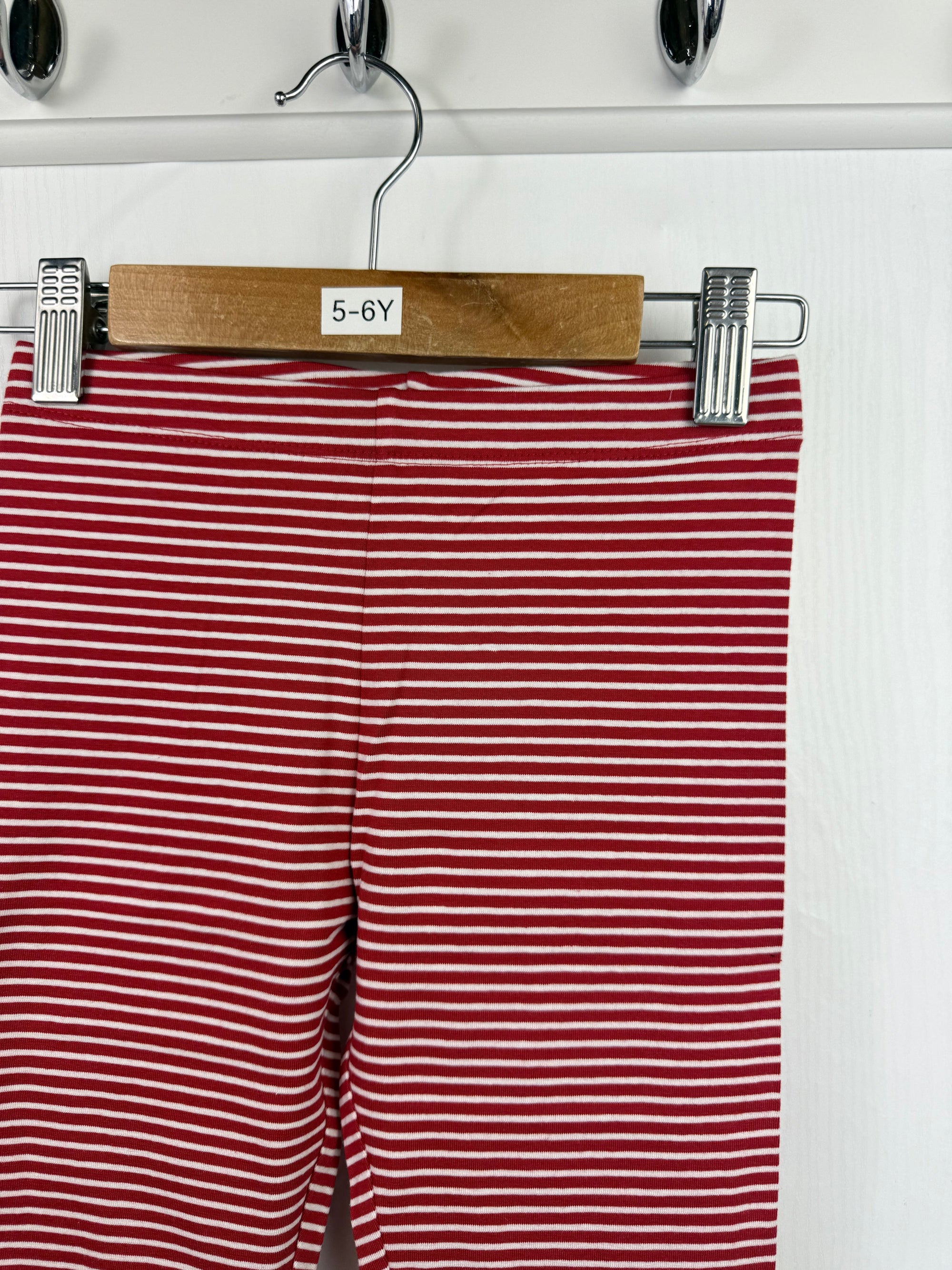 NEW M*S Red Striped Leggings - Girls 5 - 6 Years - Little Ones Preloved. Second Hand Children's & Preloved Baby, Kids, Girls & Boys Clothes. UK online