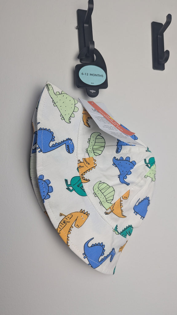 NEW M&S White & Multi Dinosaur Sun Hat - Boys 0-3 Months Little Ones Preloved Used, Preloved, Preworn Baby, Girls & Boys Clothes. Kids & Children's second hand Clothing UK Online. Cheap affordable. Brands including Next, Joules, Nutmeg Morrisons, TU, F&F, H&M.