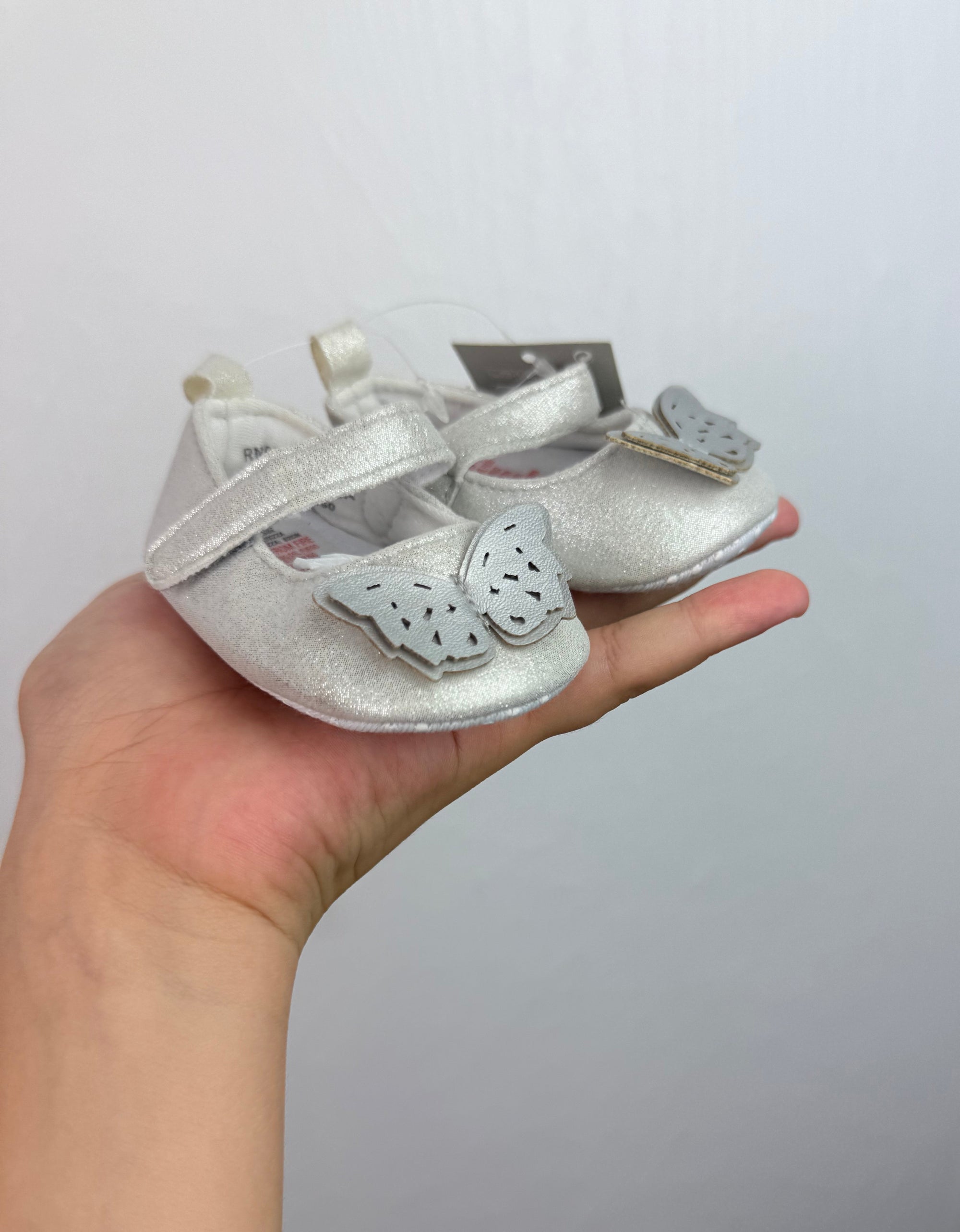 NEW Primark Silver Baby Shoes - Girls 0 - 3 Months - Little Ones Preloved. Second Hand Children's & Preloved Baby, Kids, Girls & Boys Clothes. UK online