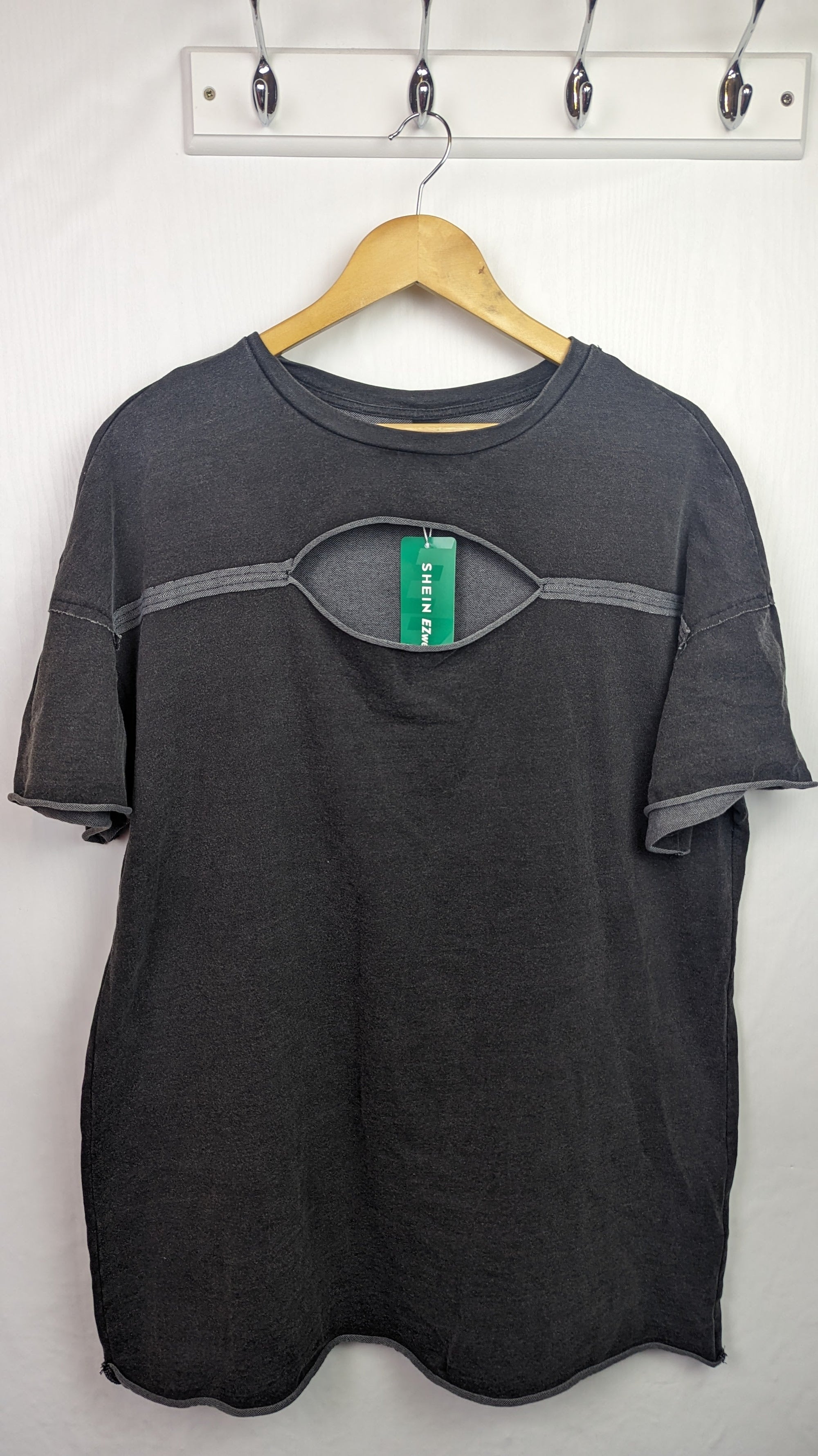 NEW Shein Oversized Ladies Grey Shirt - Medium - Little Ones Preloved. Second Hand Children's & Preloved Baby, Kids, Girls & Boys Clothes. UK online