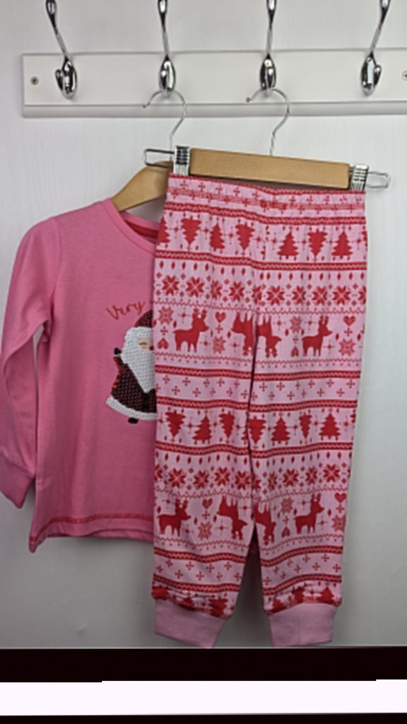 NEW Studio Pink Christmas Pajama Set - Girls 3-4 Years Studio Used, Preloved, Preworn & Second Hand Baby, Kids & Children's Clothing UK Online. Cheap affordable. Brands including Next, Joules, Nutmeg Morrisons, TU, F&F, H&M.