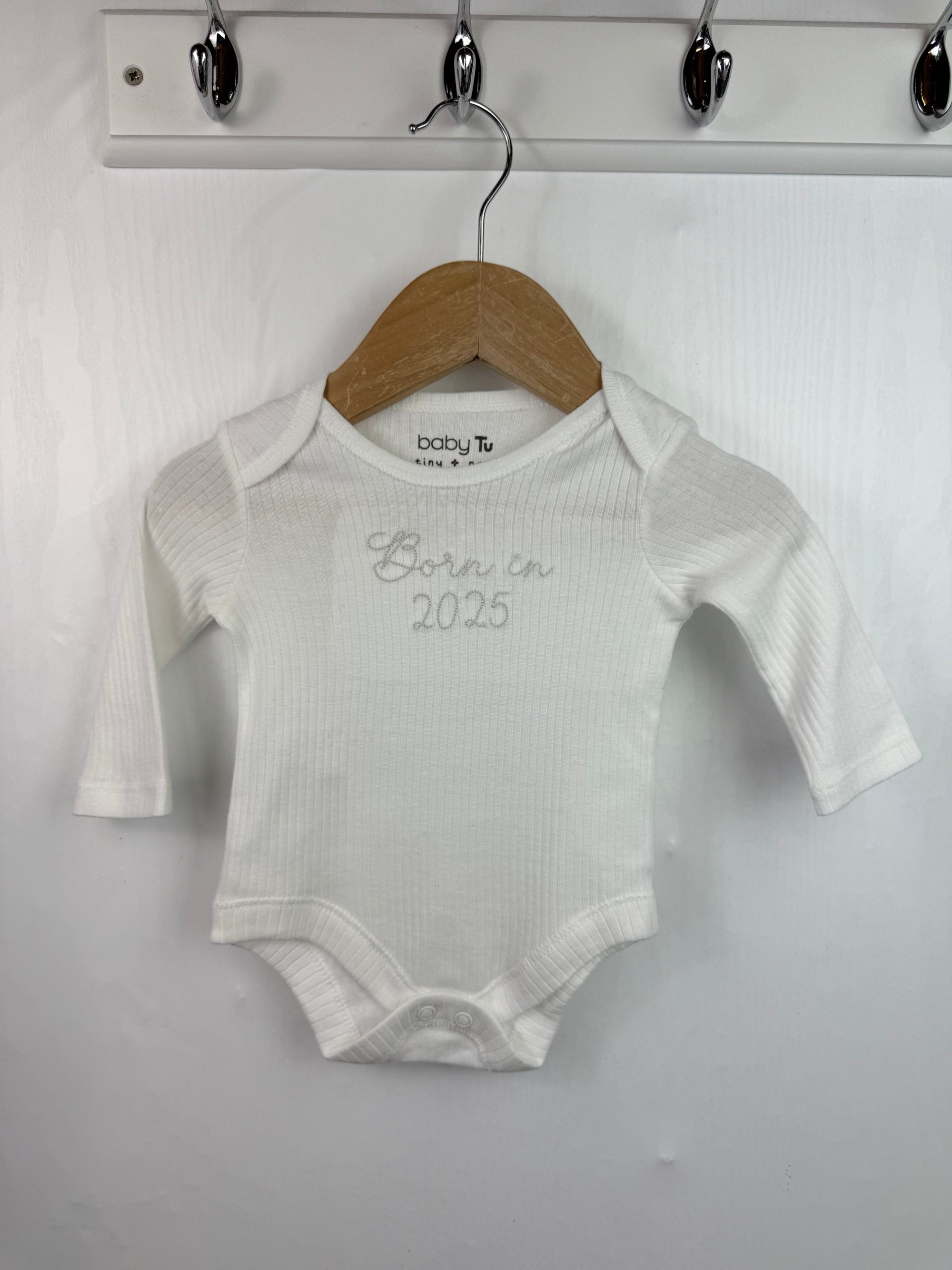 NEW TU Born in 2025 Bodysuit - Unisex 0 - 1 Month - Little Ones Preloved. Second Hand Children's & Preloved Baby, Kids, Girls & Boys Clothes. UK online