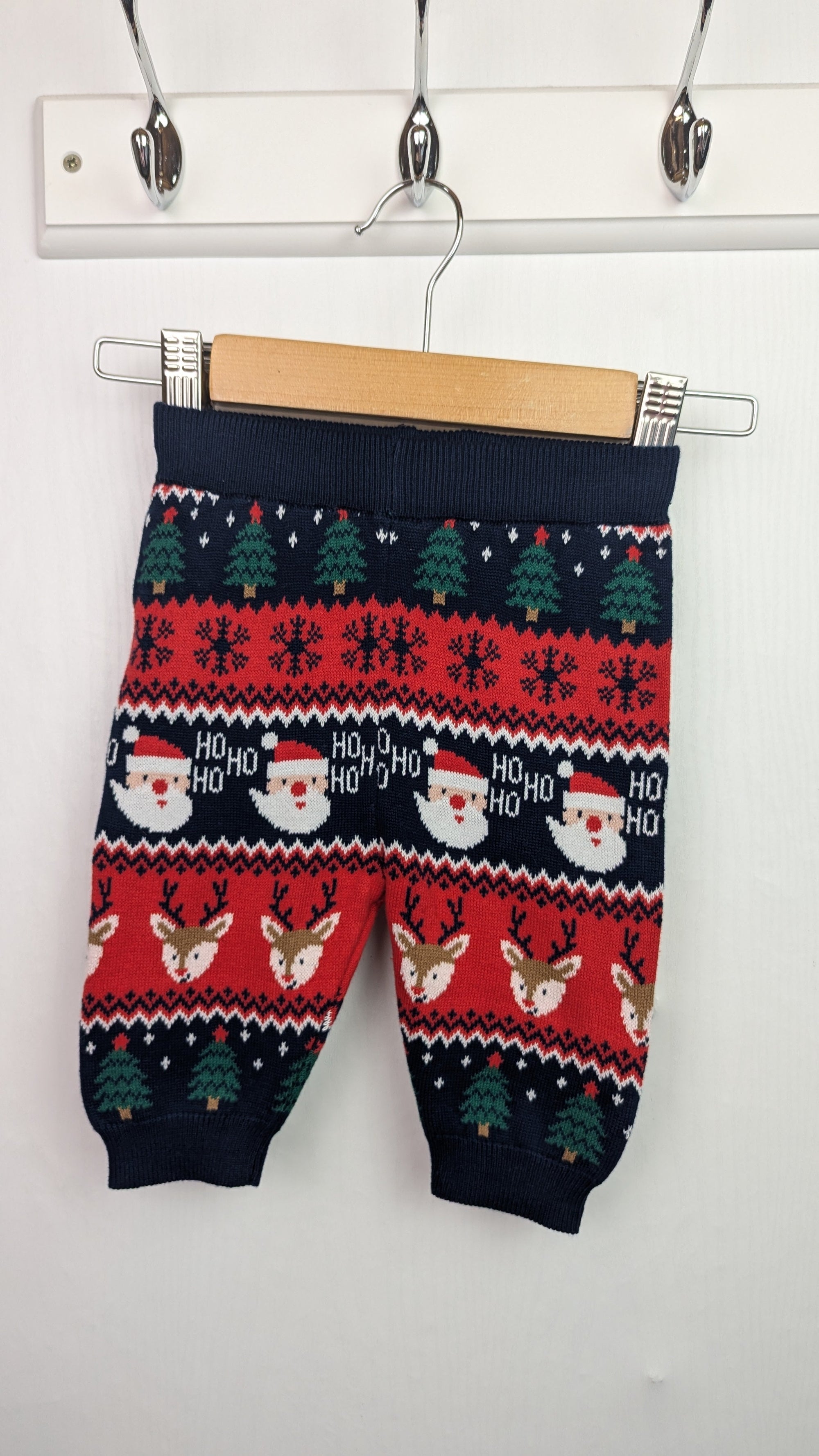 NEW TU Christmas Knit Leggings - Unisex 0 - 3 Months - Little Ones Preloved. Second Hand Children's & Preloved Baby, Kids, Girls & Boys Clothes. UK online