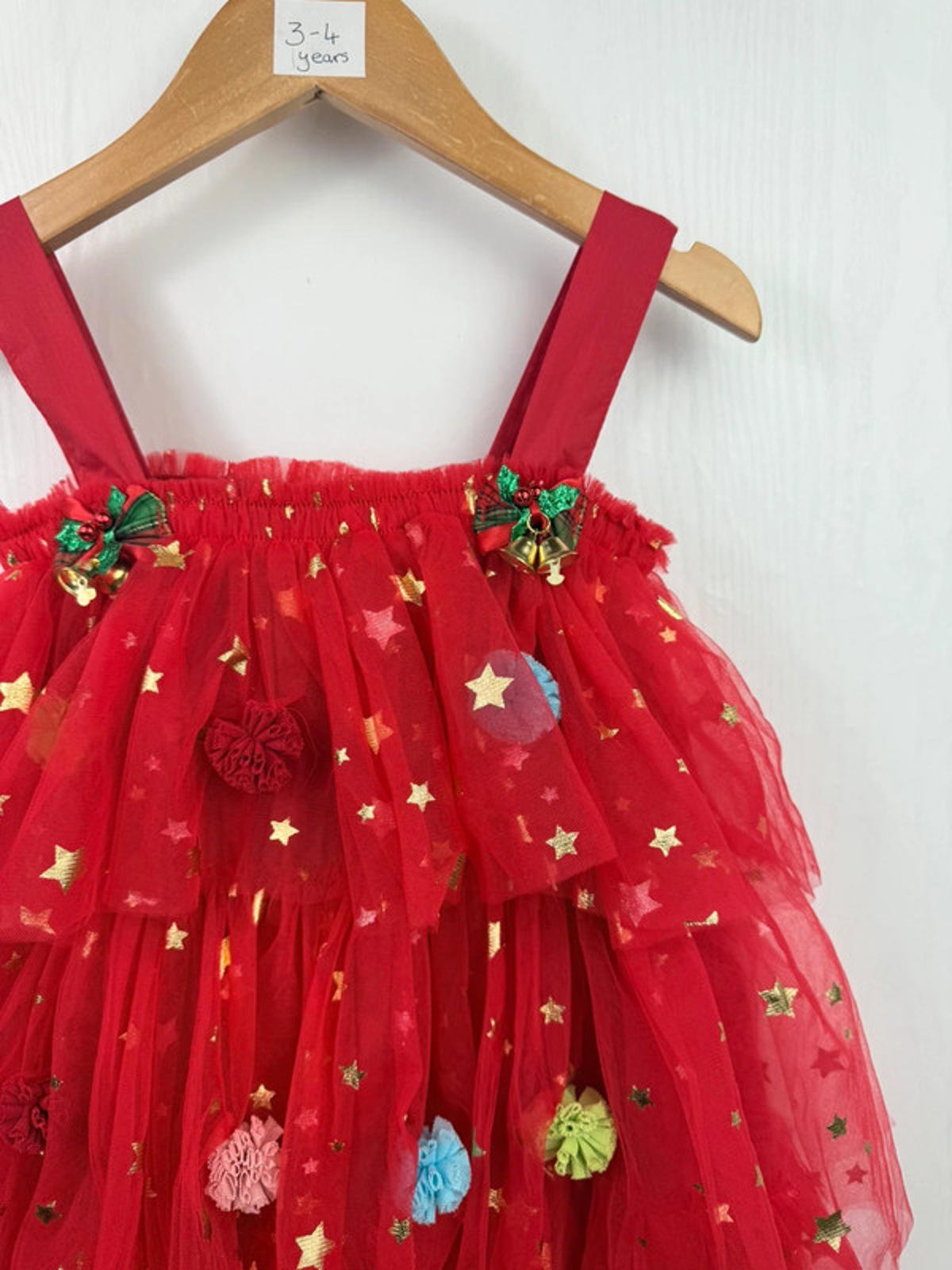 NEW Unbranded Christmas Tree PomPom Dress - Girls 3 - 4 Years - Little Ones Preloved. Second Hand Children's & Preloved Baby, Kids, Girls & Boys Clothes. UK online