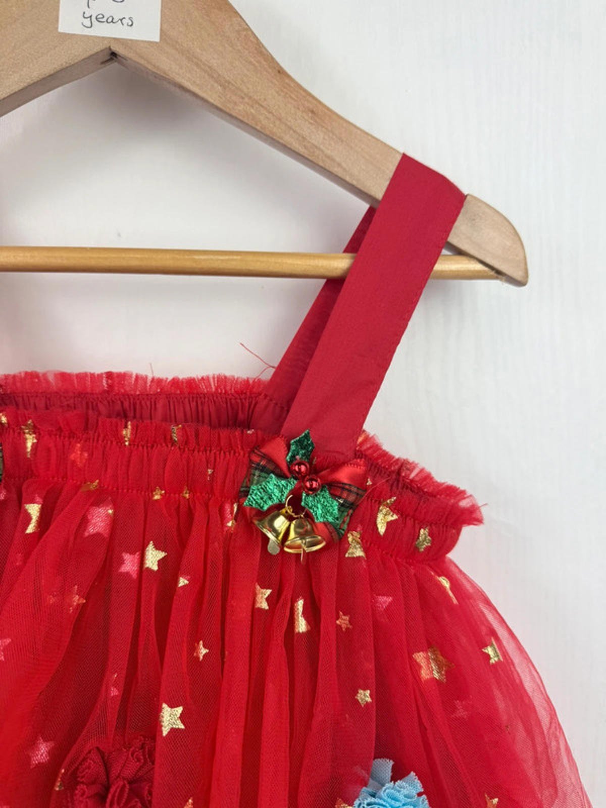 New Unbranded Christmas Tree PomPom Dress - Girls 4 - 5 Years - Little Ones Preloved. Second Hand Children's & Preloved Baby, Kids, Girls & Boys Clothes. UK online