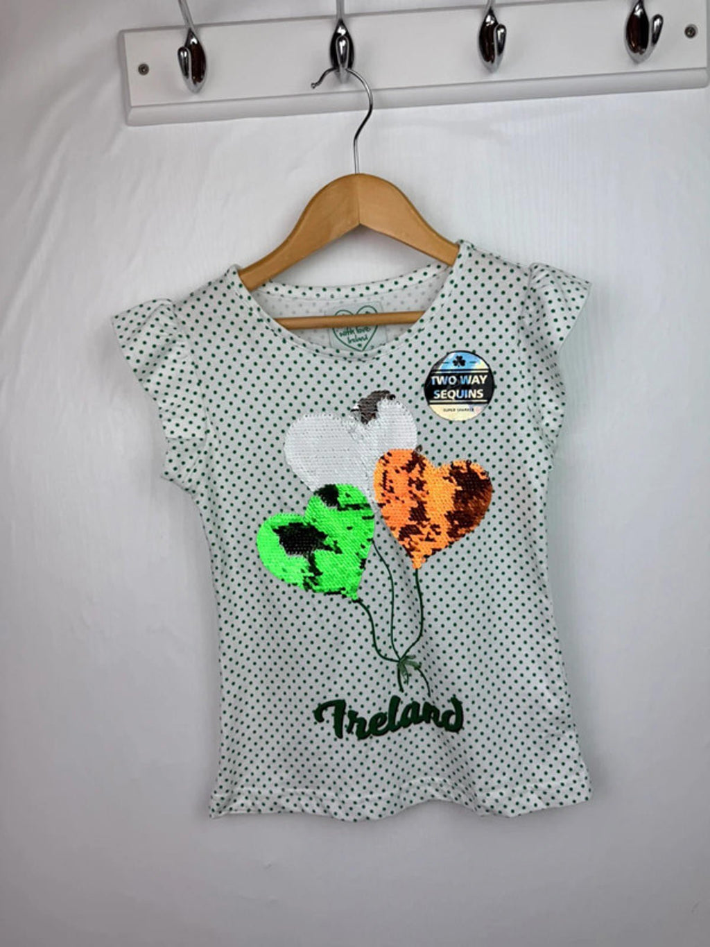 NEW unbranded Ireland Sequin Top - Girls 3 - 4 Years - Little Ones Preloved. Second Hand Children's & Preloved Baby, Kids, Girls & Boys Clothes. UK online