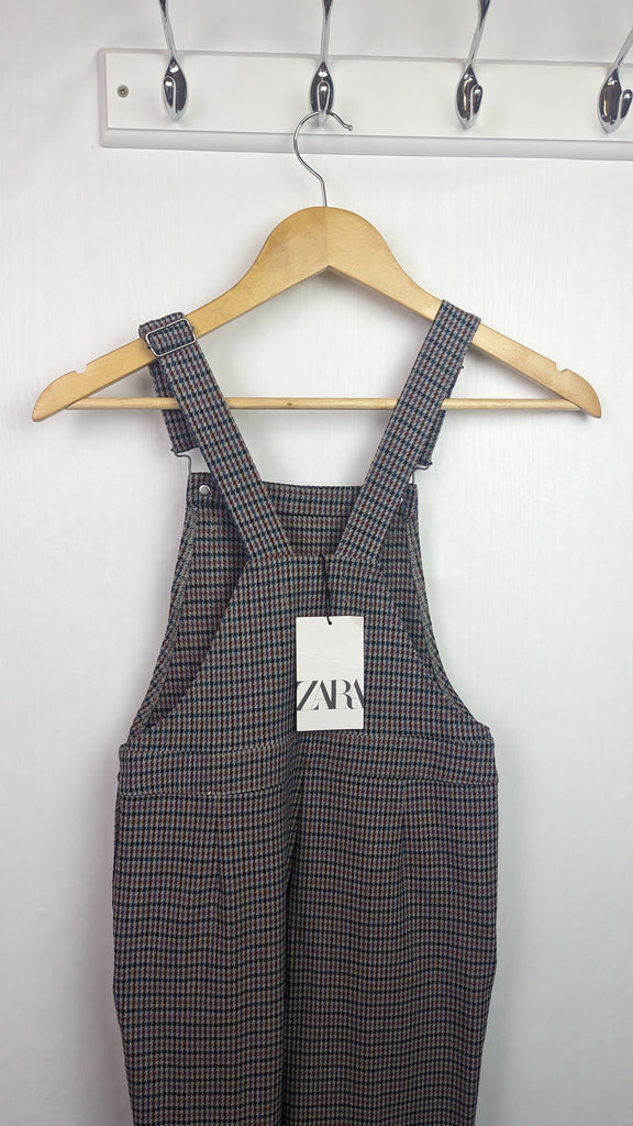 NEW Zara Houndstooth Dungaree Overalls - Girls 10 Years Zara Used, Preloved, Preworn & Second Hand Baby, Kids & Children's Clothing UK Online. Cheap affordable. Brands including Next, Joules, Nutmeg Morrisons, TU, F&F, H&M.