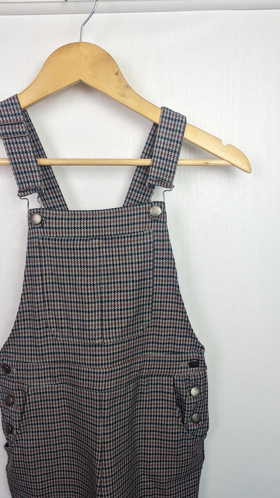 NEW Zara Houndstooth Dungaree Overalls - Girls 10 Years Zara Used, Preloved, Preworn & Second Hand Baby, Kids & Children's Clothing UK Online. Cheap affordable. Brands including Next, Joules, Nutmeg Morrisons, TU, F&F, H&M.