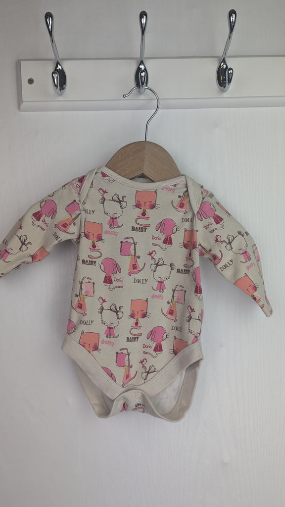 Next Beige Kitty & Puppy Bodysuit - Girls 0-3 Months Next Used, Preloved, Preworn & Second Hand Baby, Kids & Children's Clothing UK Online. Cheap affordable. Brands including Next, Joules, Nutmeg Morrisons, TU, F&F, H&M.