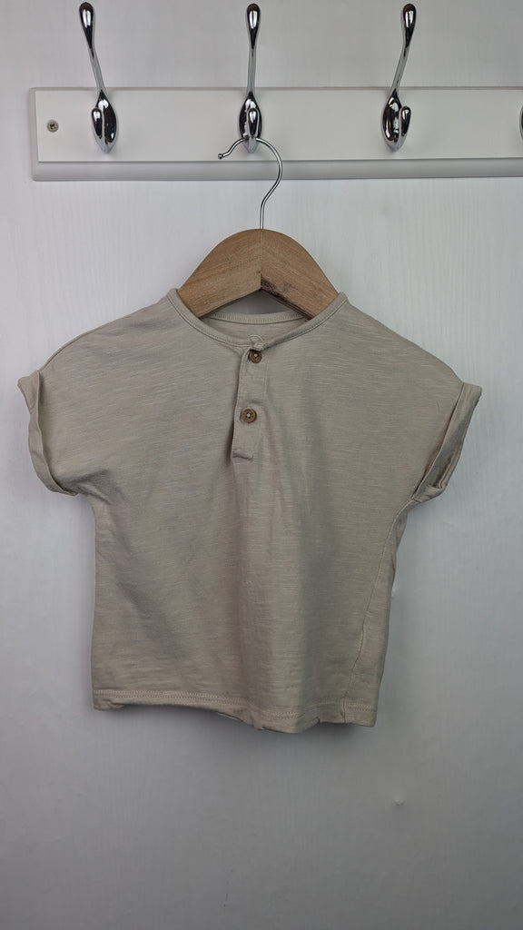 Next Beige Short Sleeve Top - Boys 6-9 Months Little Ones Preloved Used, Preloved, Preworn & Second Hand Baby, Kids & Children's Clothing UK Online. Cheap affordable. Brands including Next, Joules, Nutmeg Morrisons, TU, F&F, H&M.