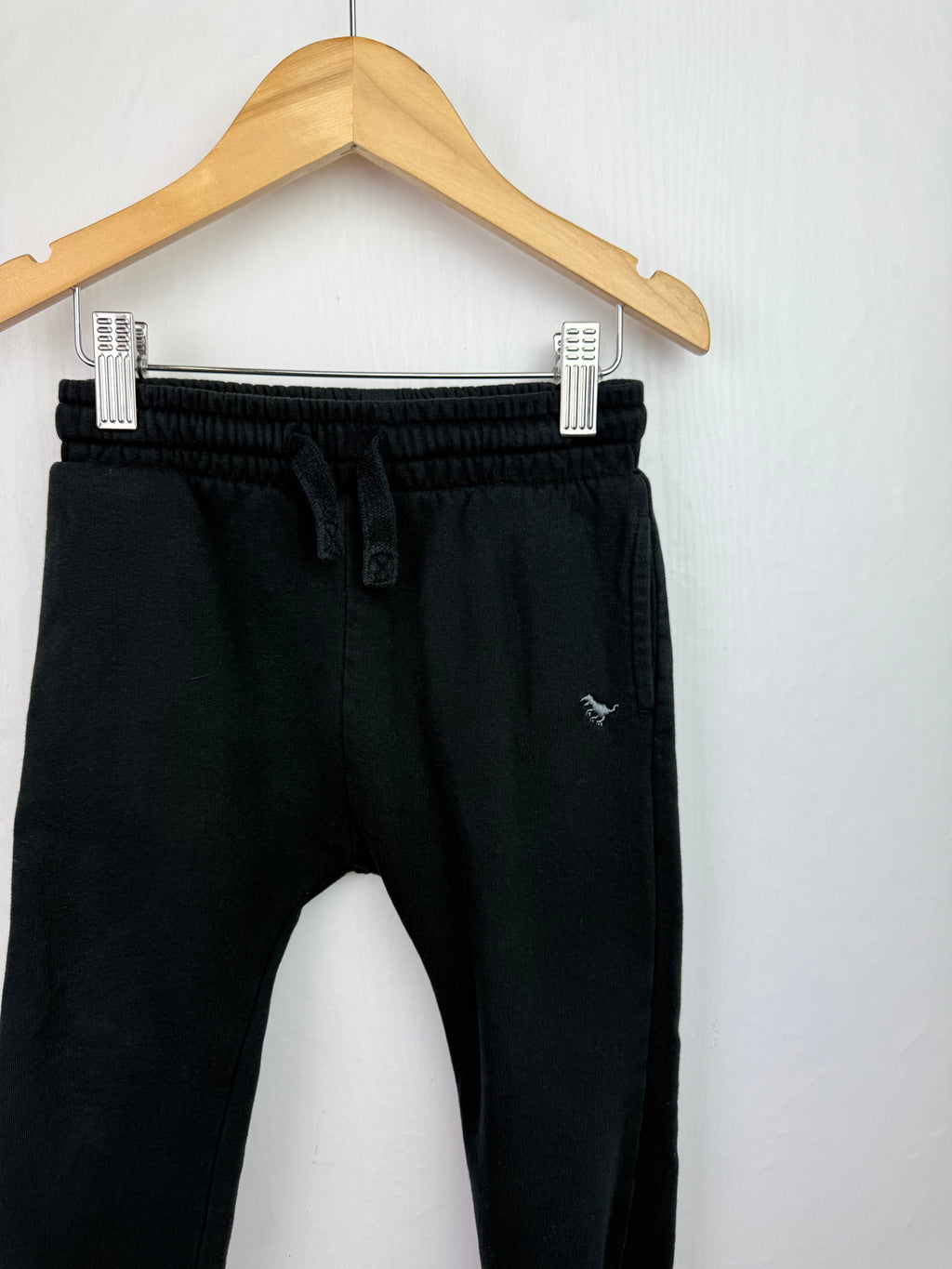 Next Black Jogging Bottoms - Boys 4 - 5 Years - Little Ones Preloved. Second Hand Children's & Preloved Baby, Kids, Girls & Boys Clothes. UK online