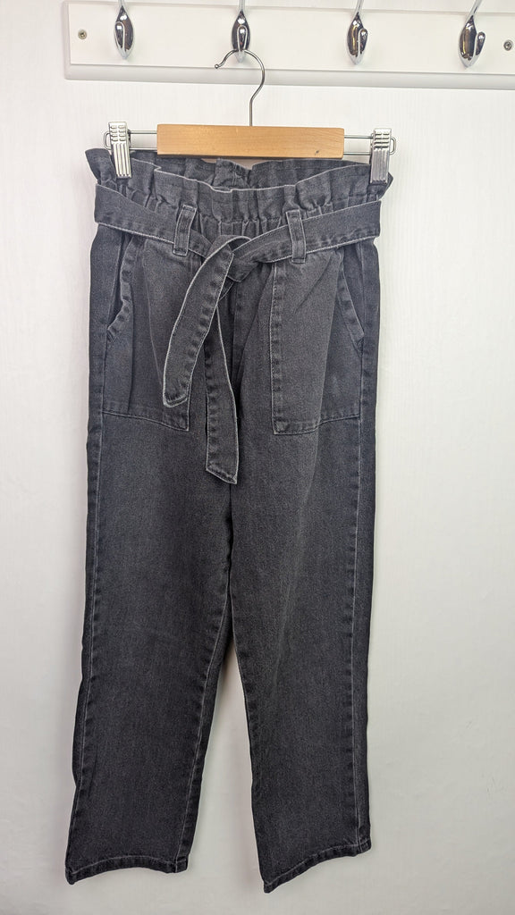 Next Black Paper Bag Waist Jeans - Girls 9 Years Next Used, Preloved, Preworn & Second Hand Baby, Kids & Children's Clothing UK Online. Cheap affordable. Brands including Next, Joules, Nutmeg Morrisons, TU, F&F, H&M.