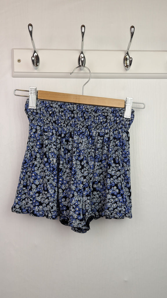 Next Blue Floral Shorts - Girls 4 Years Little Ones Preloved Used, Preloved, Preworn & Second Hand Baby, Kids & Children's Clothing UK Online. Cheap affordable. Brands including Next, Joules, Nutmeg Morrisons, TU, F&F, H&M.