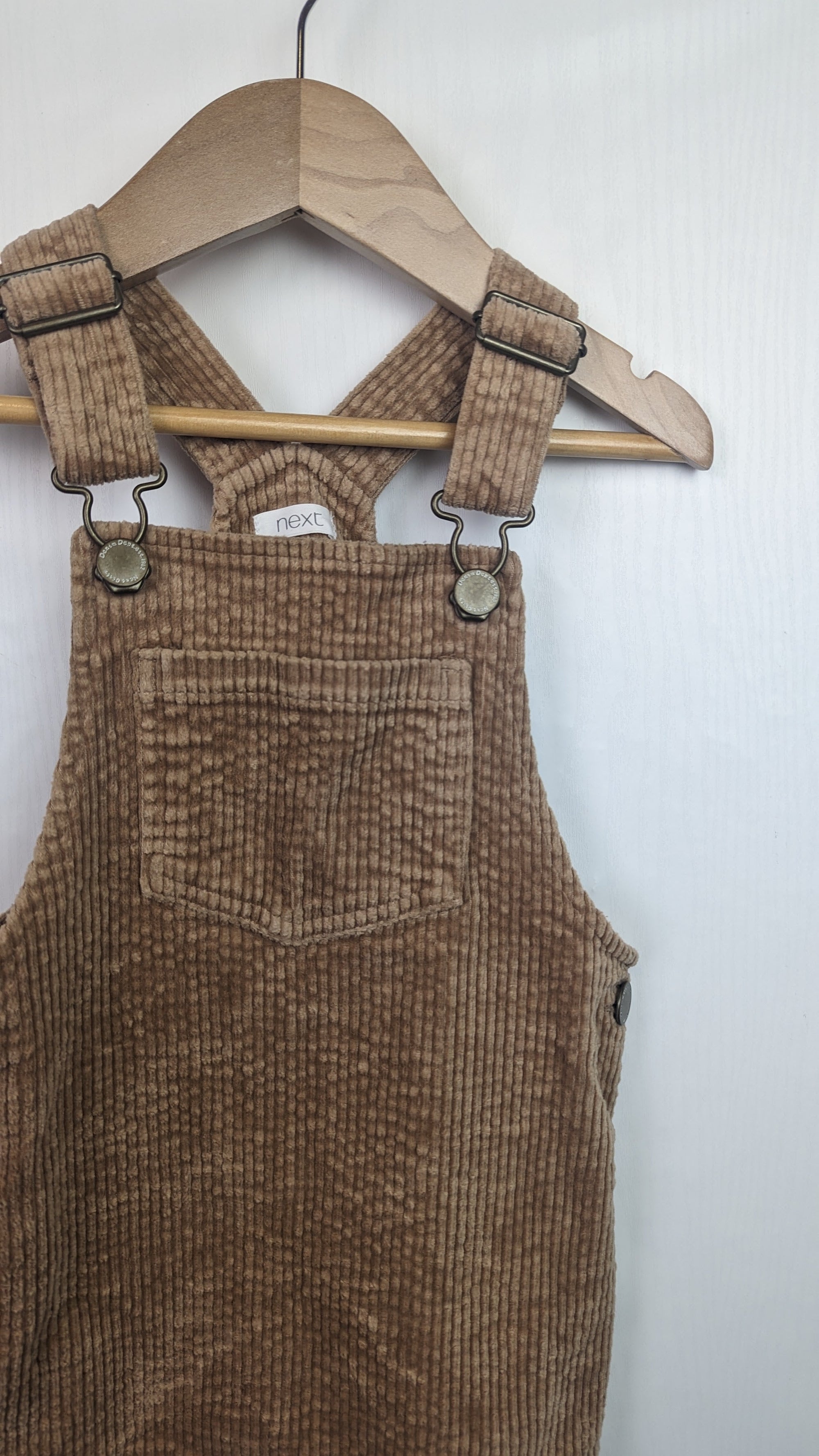 Next Brown Cord Dress - Girls 18 - 24 Months - Little Ones Preloved. Second Hand Children's & Preloved Baby, Kids, Girls & Boys Clothes. UK online